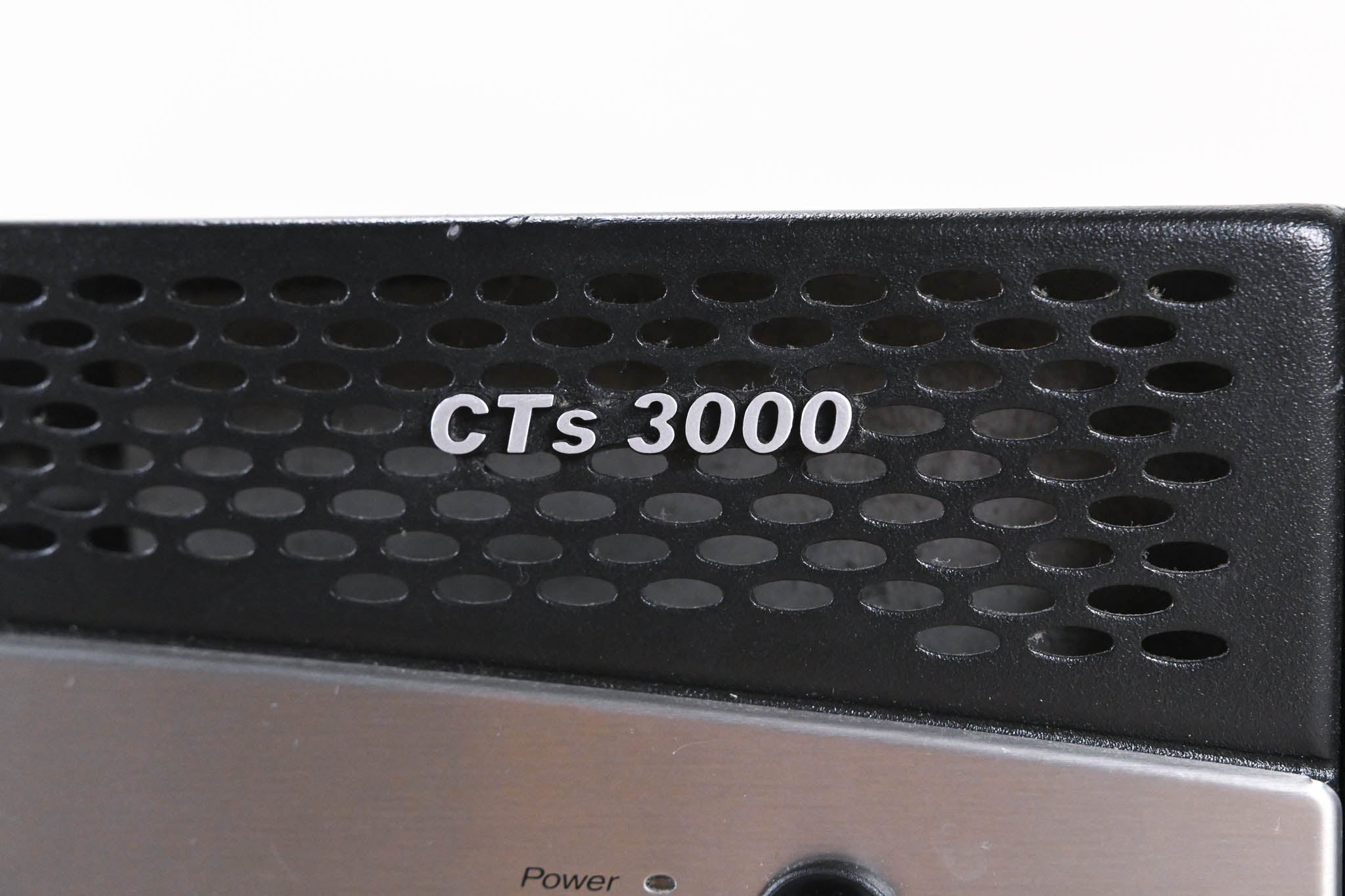 Crown CTs 3000 2-Channel Power Amplifier