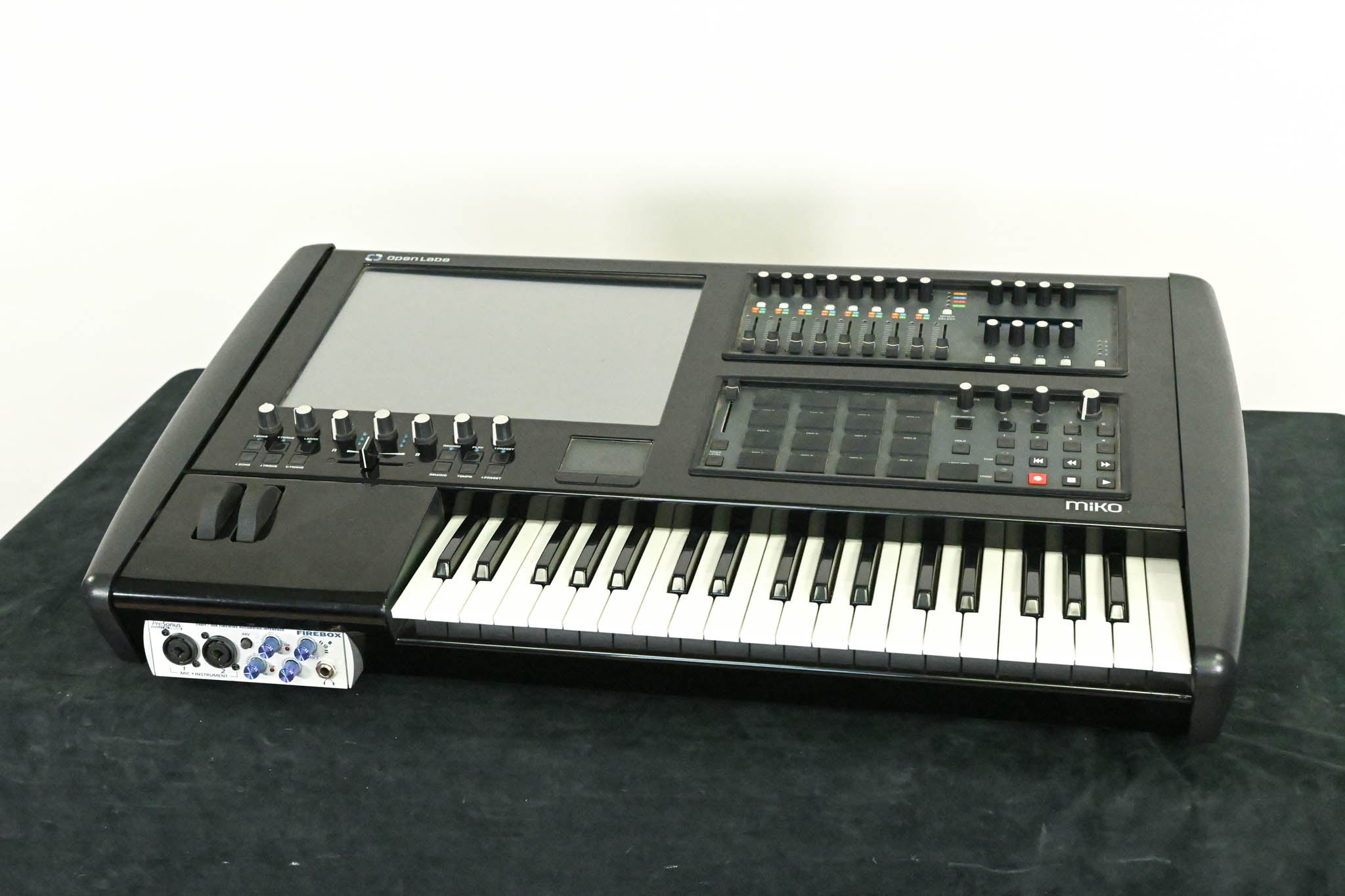 Open Labs MIKO LXD Portable 37-Key Keyboard Workstation w/ Road Case