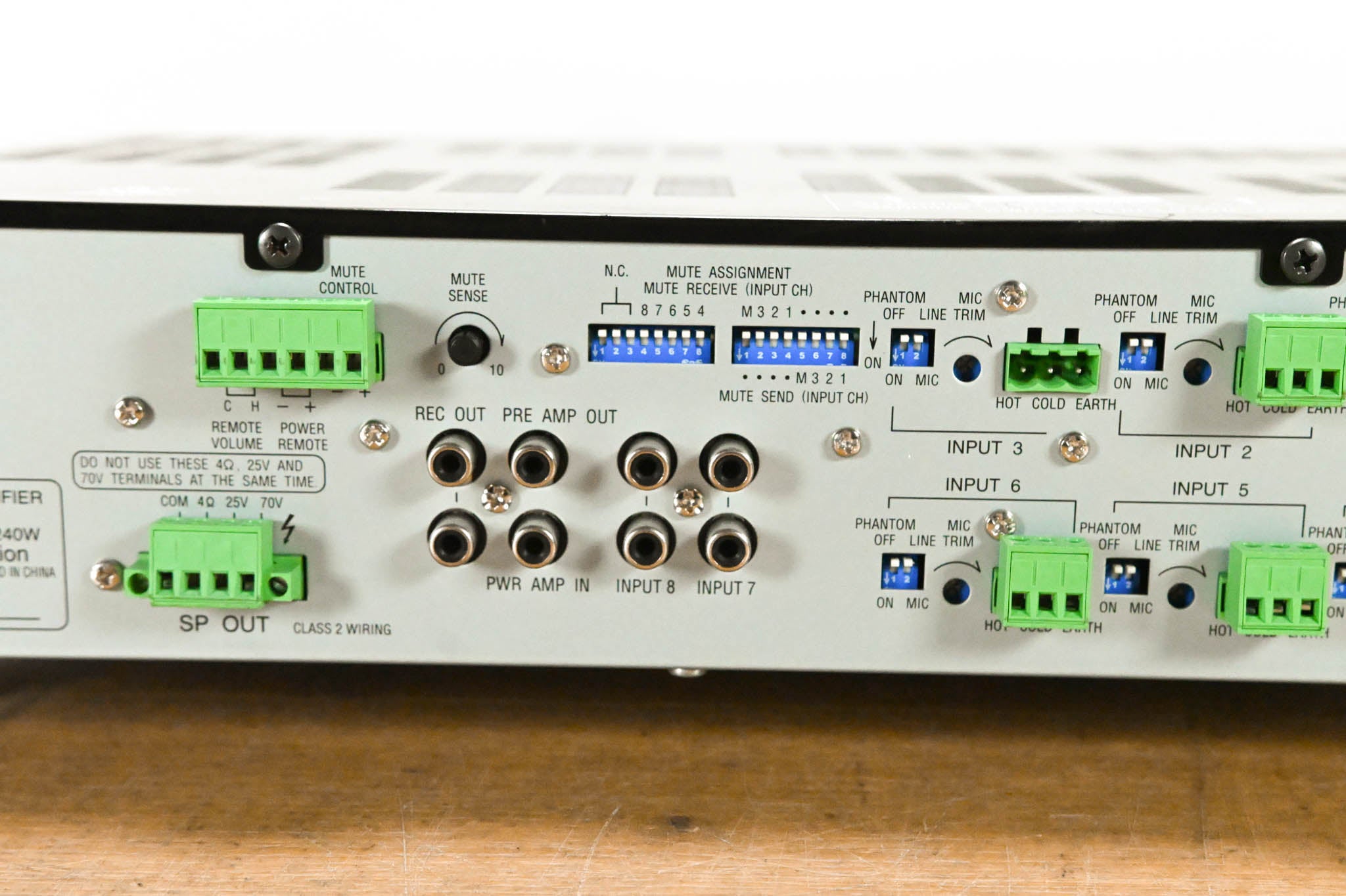 TOA A-724 240-Watt Rackmount Amplifier/Mixer