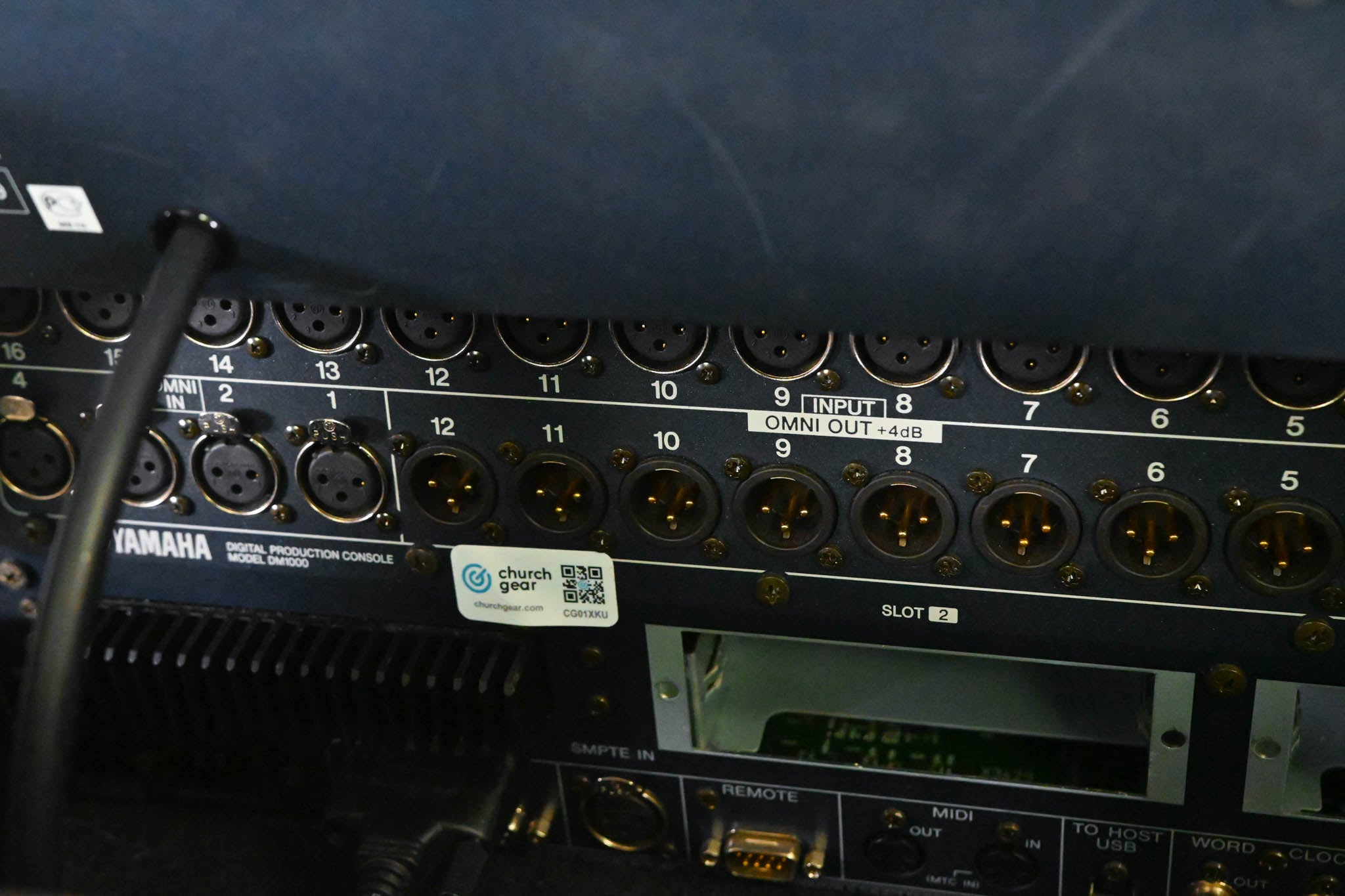 Yamaha DM1000 48-Channel Digital Audio Mixing Console w/ Road Case