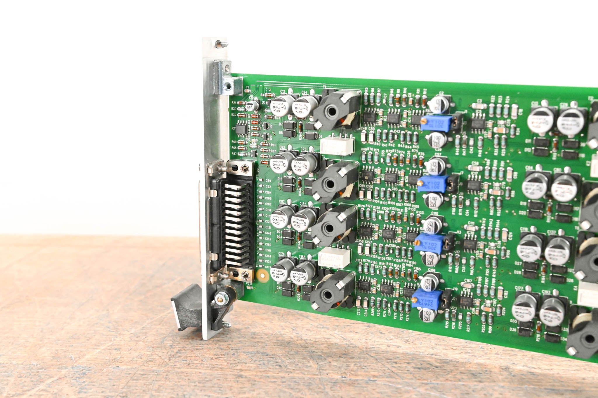 Studer 8-Channel Analog Line Out Card for D21m & D23m Modular I/O System