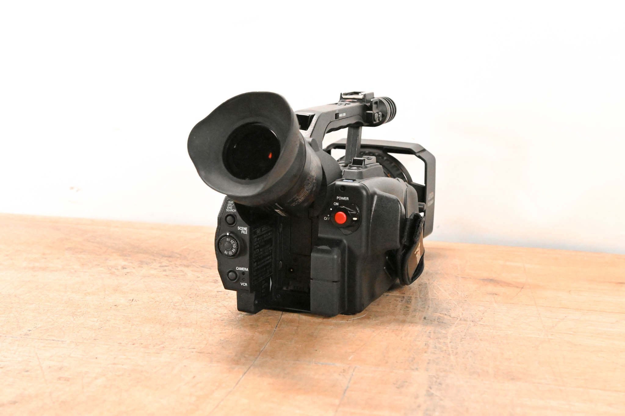 Panasonic AG-DVX100B 3-CCD Mini-DV Cinema Video Camcorder