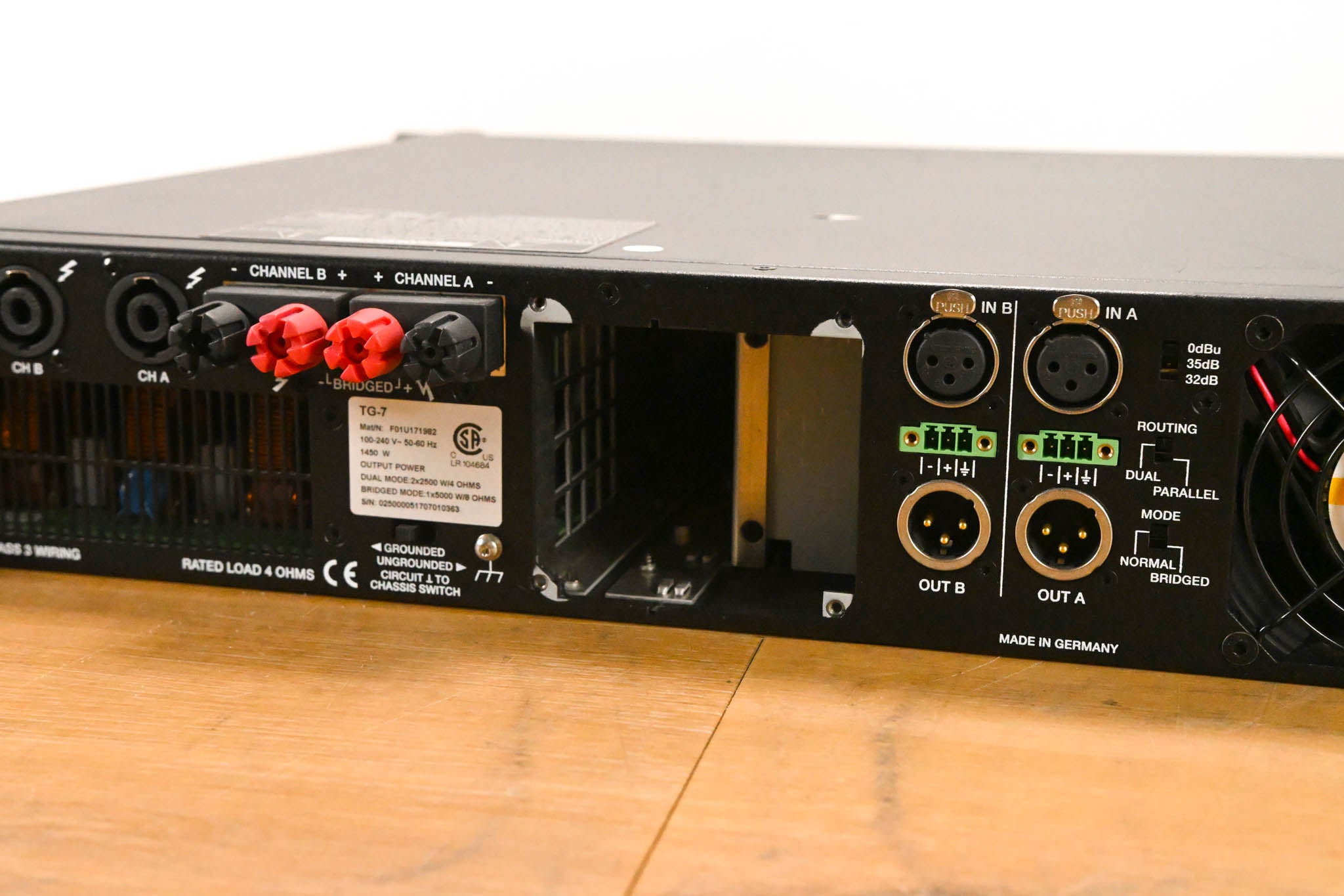 Electro-Voice (EV) TG-7 Tour-Grade Stereo Power Amplifier