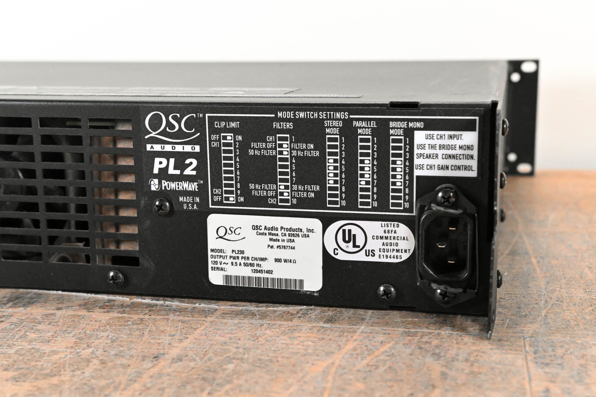 QSC PL230 PowerLight 2 Series 2-Channel 1500W Power Amplifier