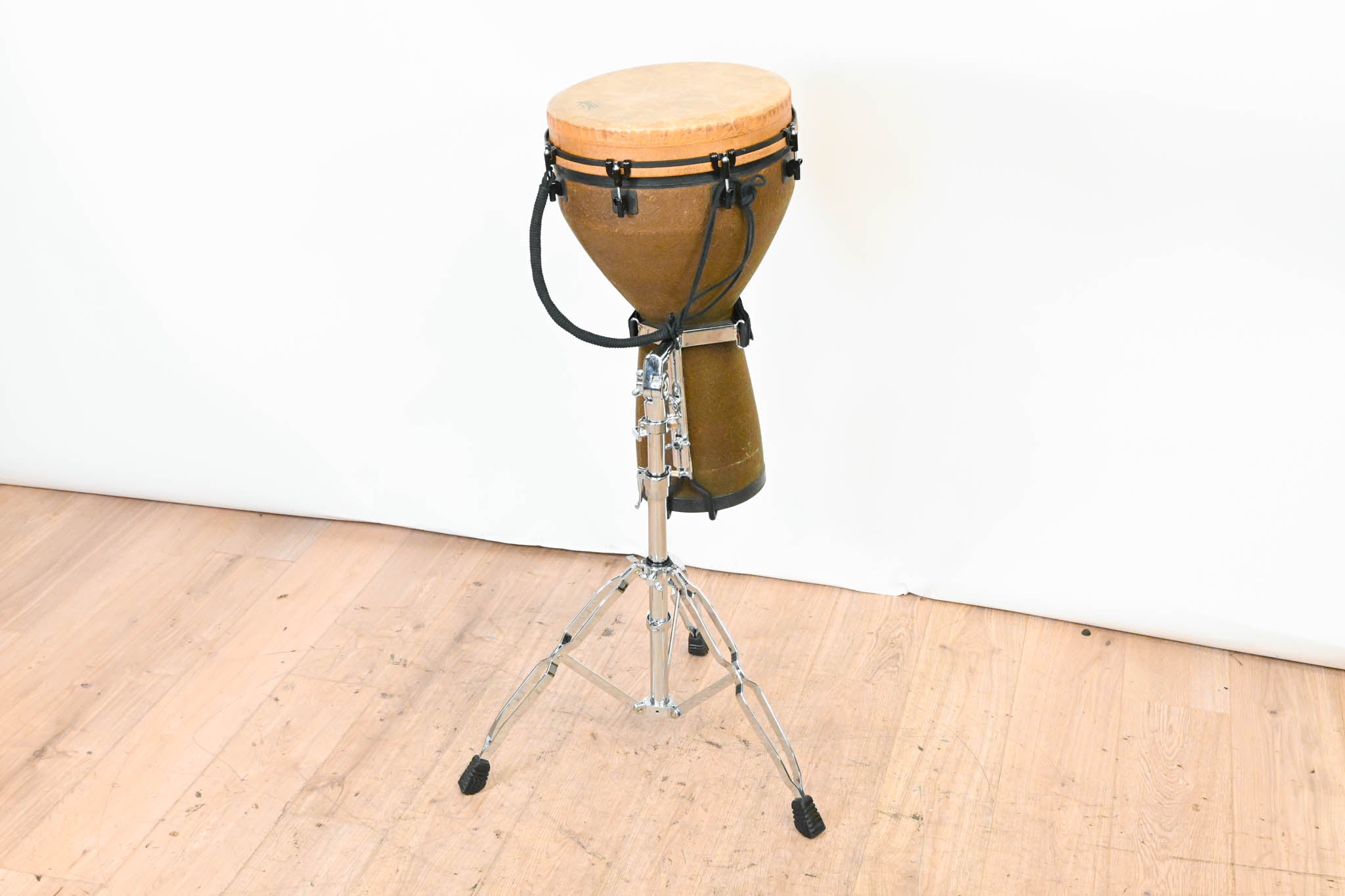 Remo DJ-0014-05 14" Mondo Djembe with Stand