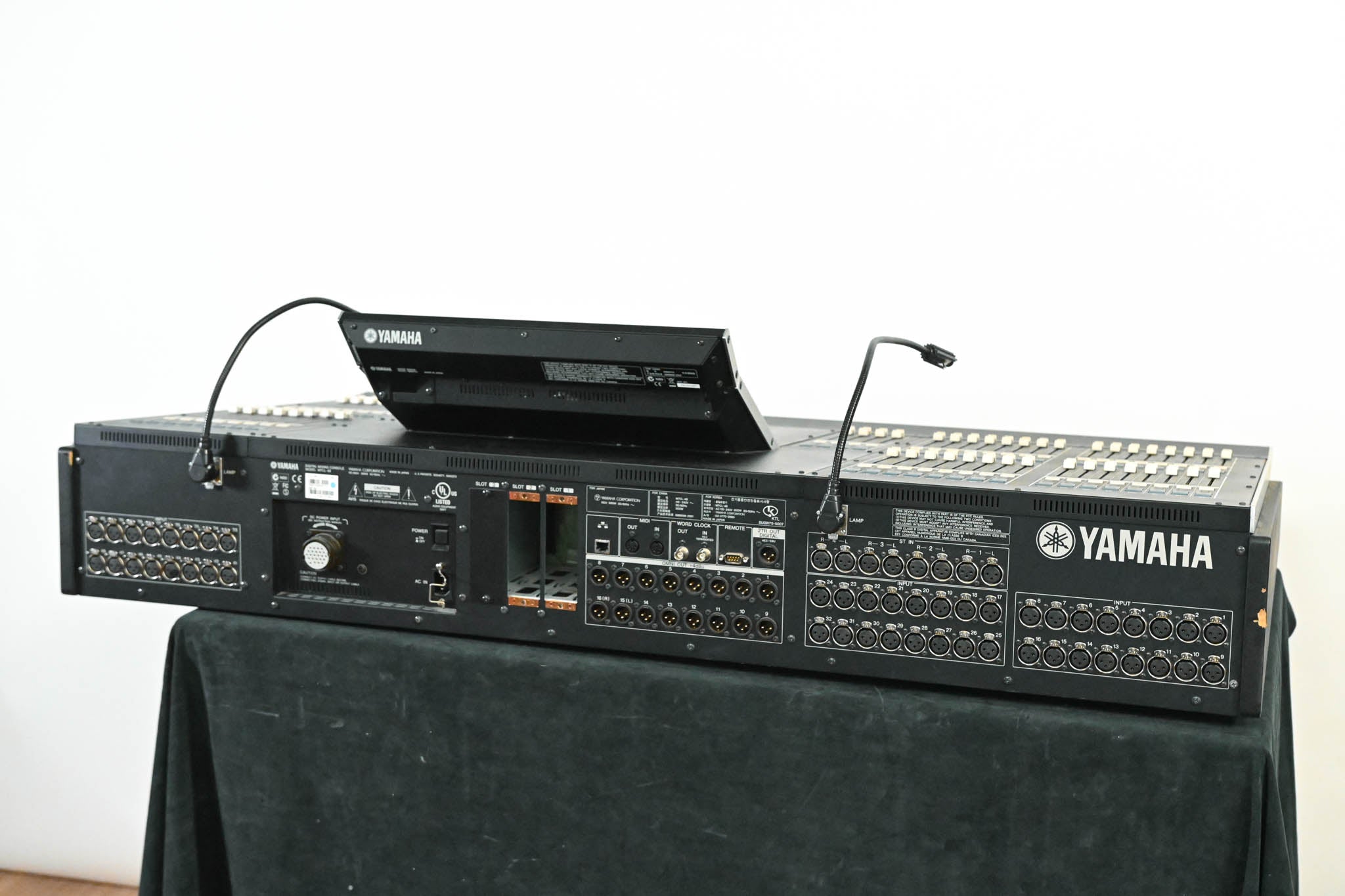 Yamaha M7CL-48 48-Channel Digital Audio Mixing Console