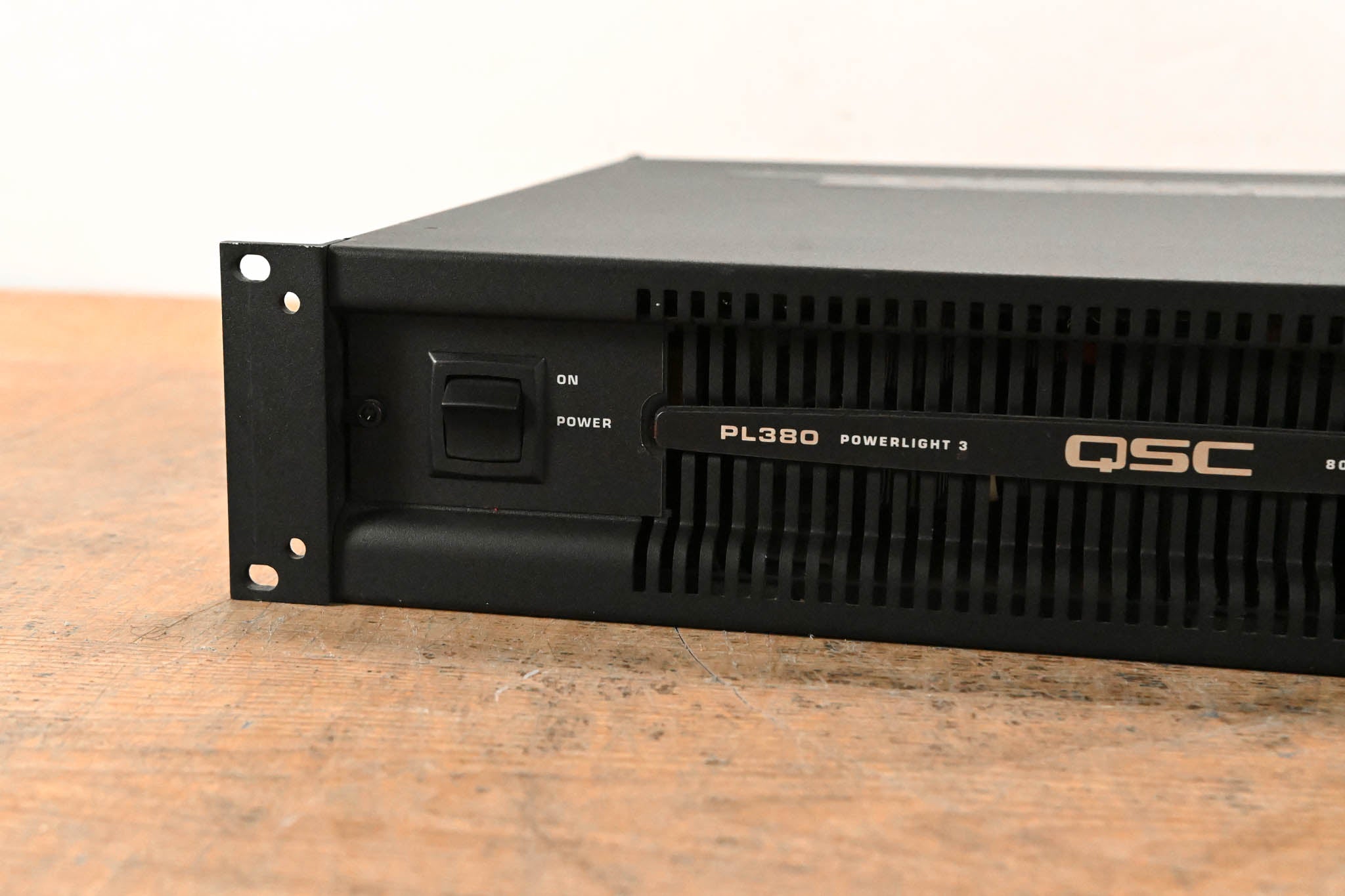 QSC PL380 Powerlight 3 Series 2-Channel Power Amplifier