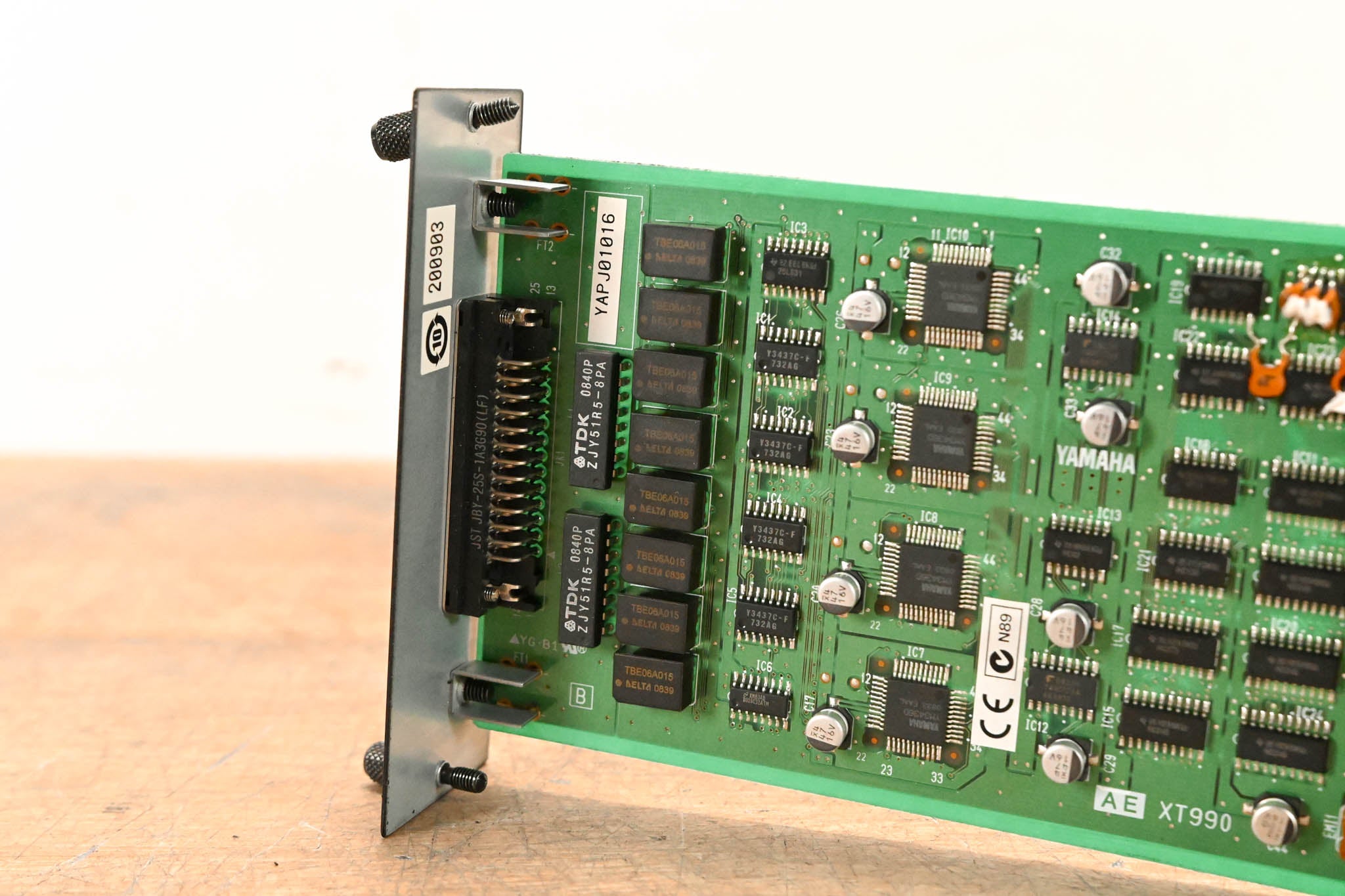 Yamaha MY8-AE 8-Channel AES/EBU Input/Output Card