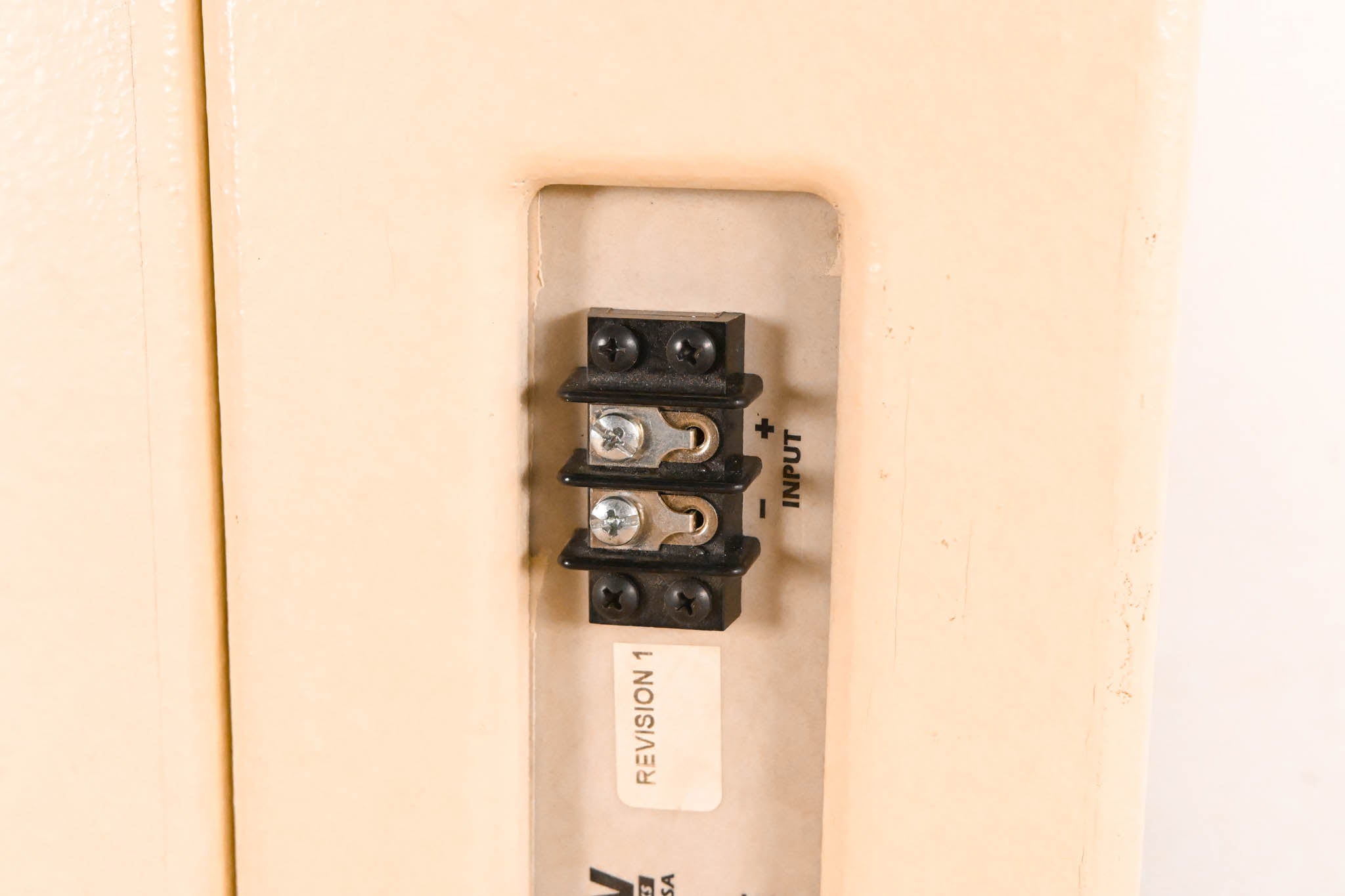 EAW UB52 Two-Way Full-Range Loudspeaker - White (PAIR)