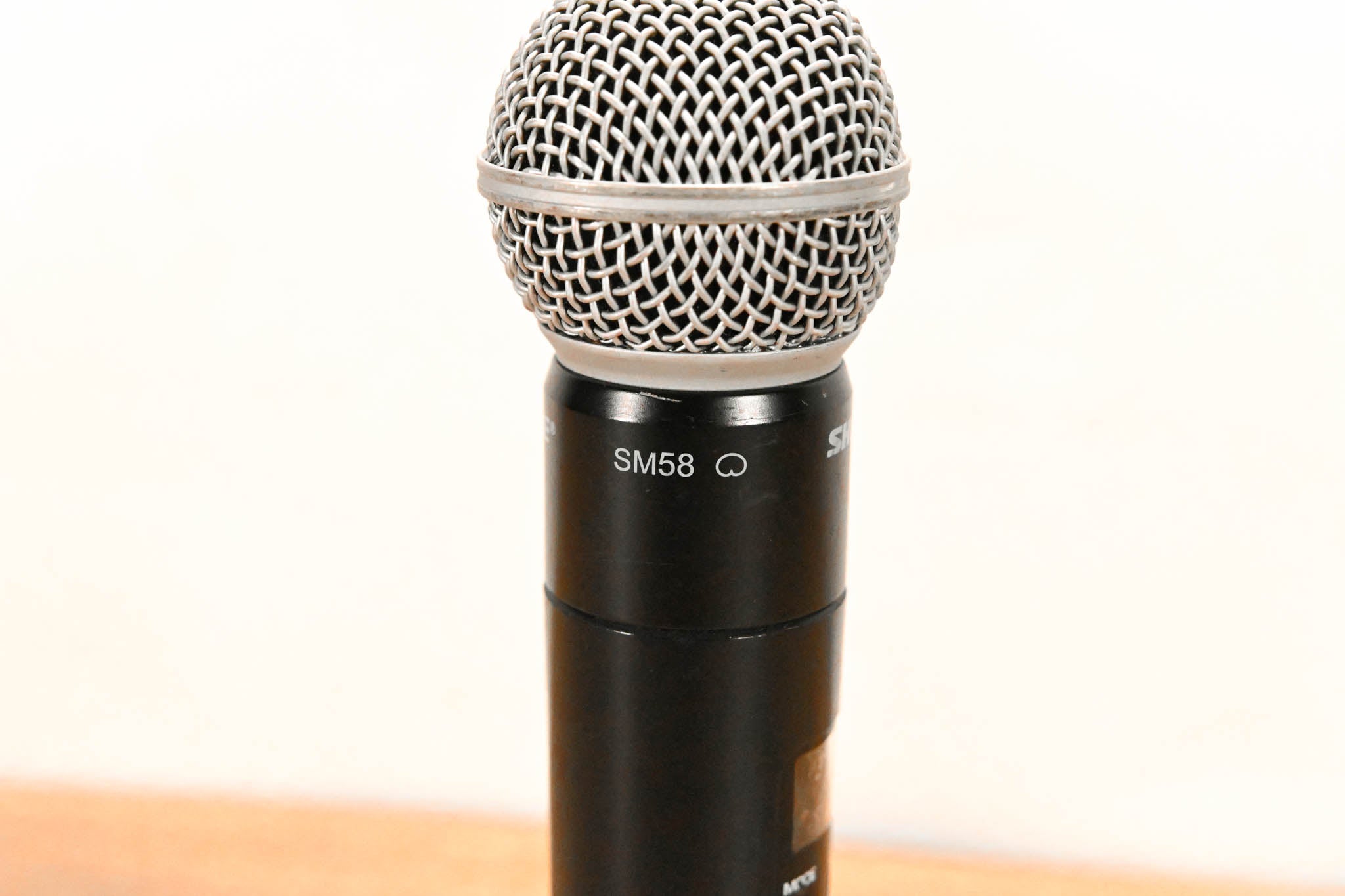 Shure ULXS24/58 Handheld Wireless System - 470-506 MHz (NO POWER SUPPLY)