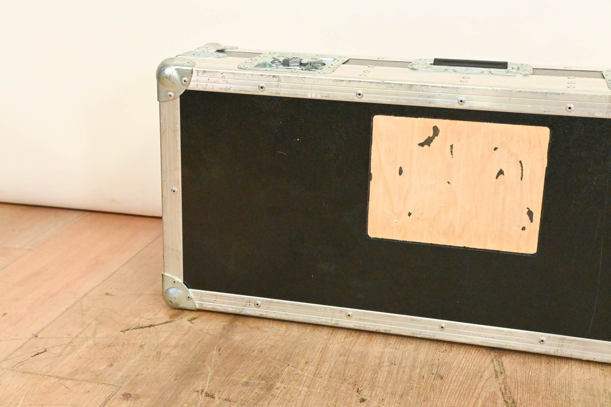 MT Cases Road Case - Interior Dimensions 30" x 12.5" x 7"