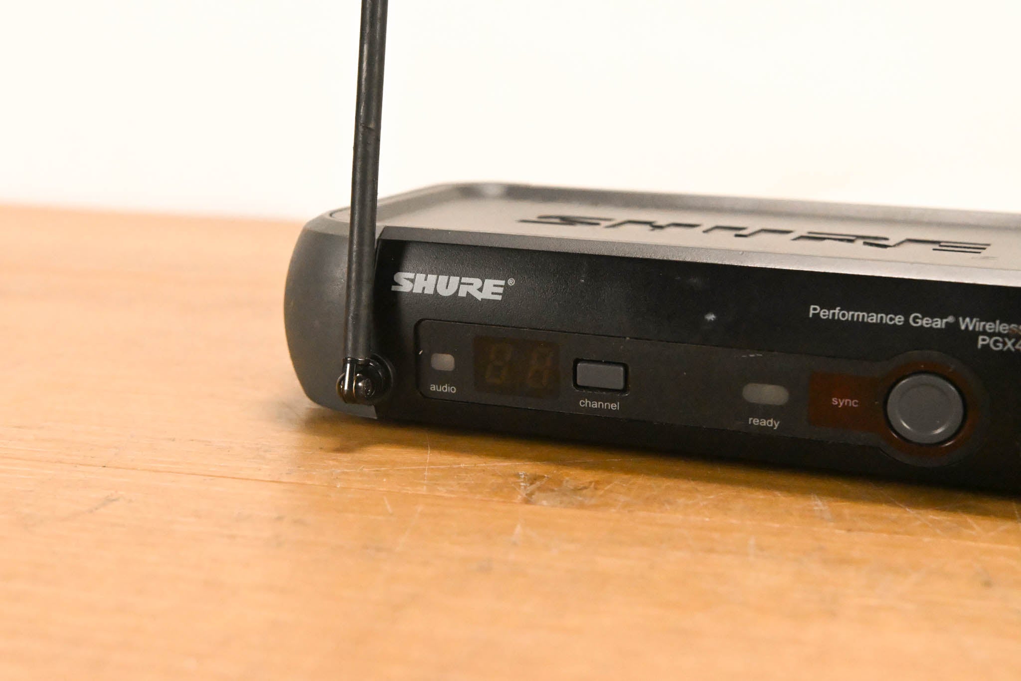 Shure PGX14 Wireless Beltpack System J6 Band - 572-590 MHz (NO PSU)