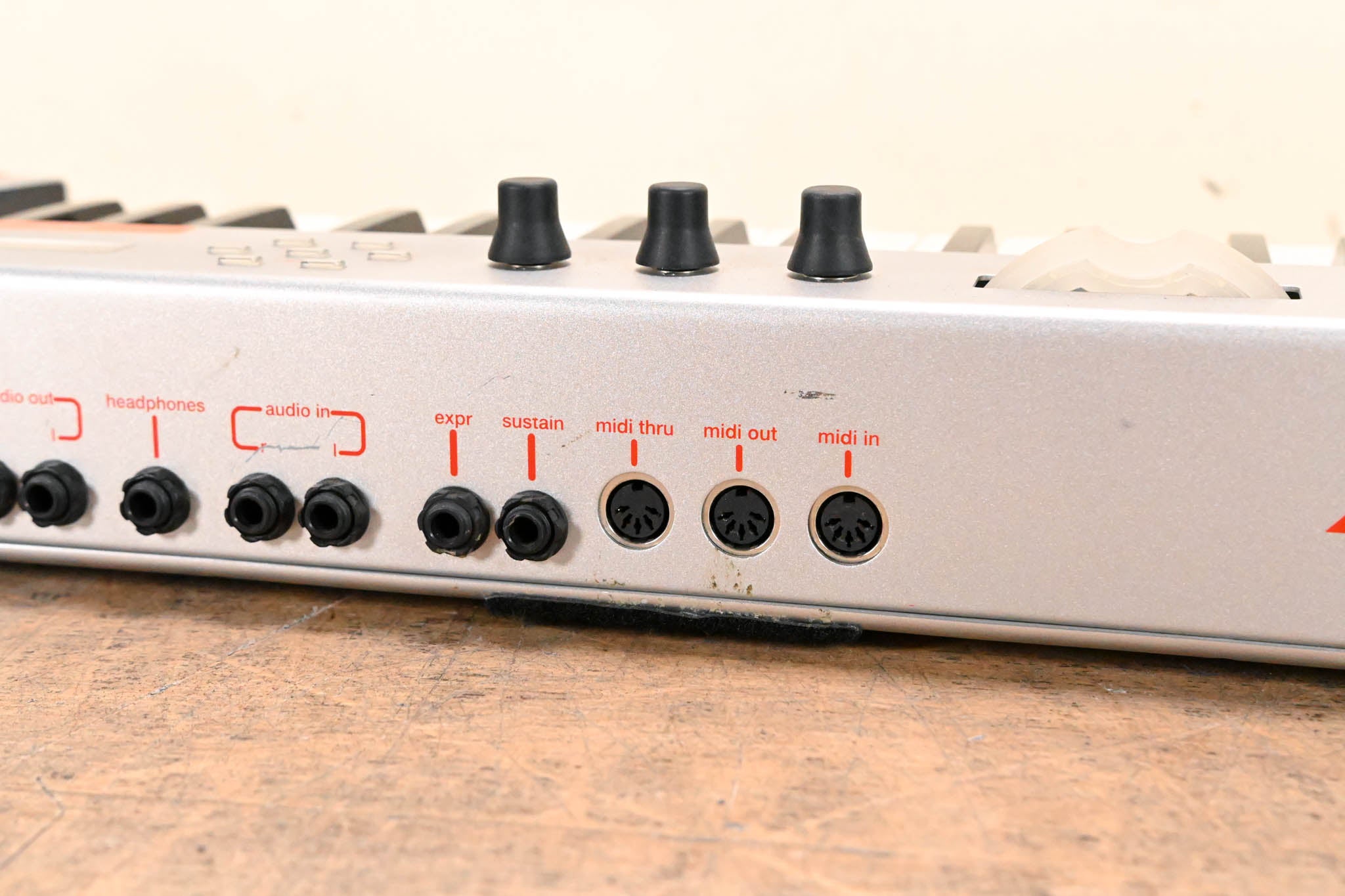 Alesis Micron 37-Key Analog Modeling Synthesizer (NO POWER