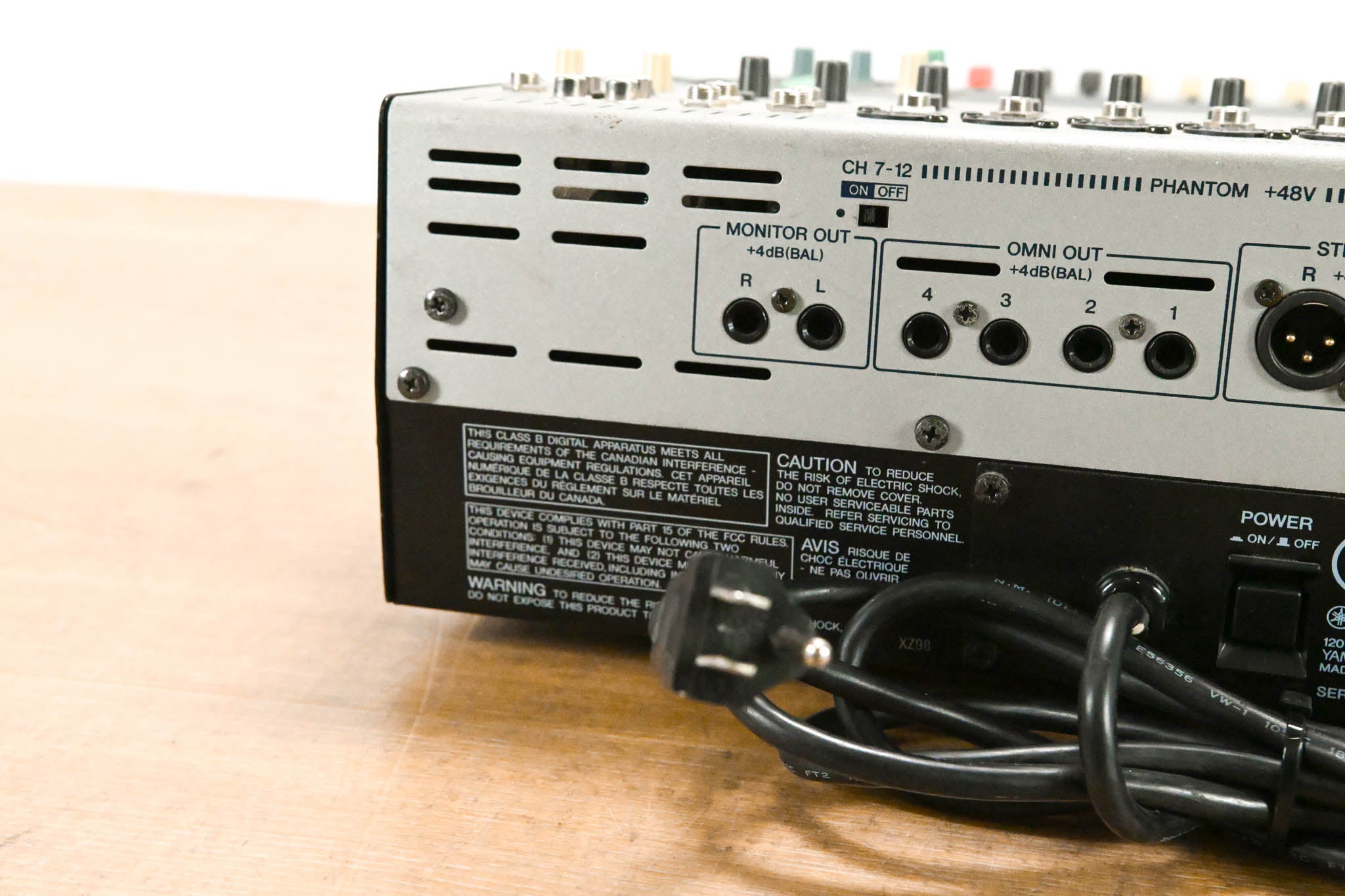 Yamaha 01V 16-Channel Digital Audio Console