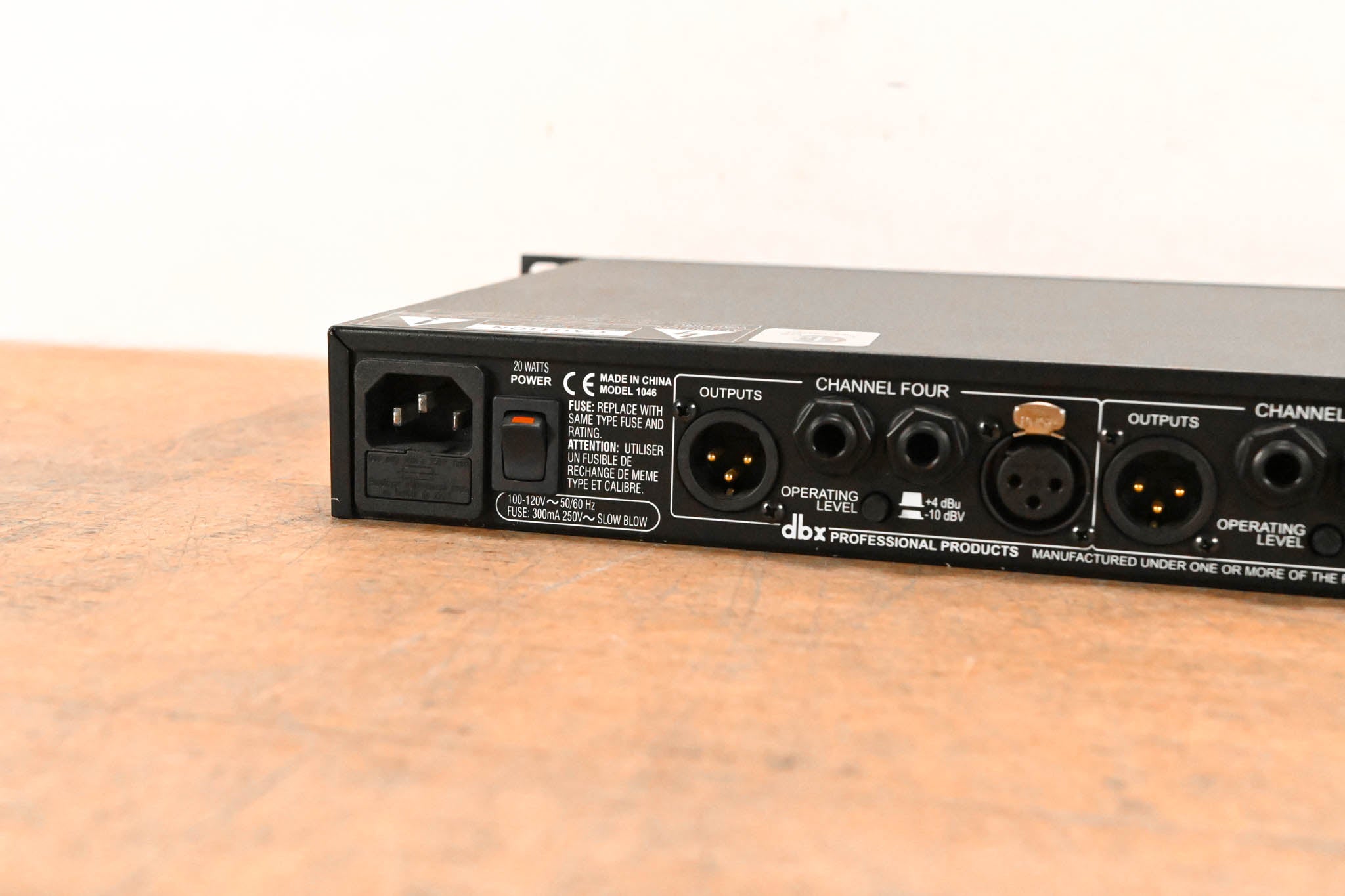 dbx 1046 Quad Compressor/Limiter