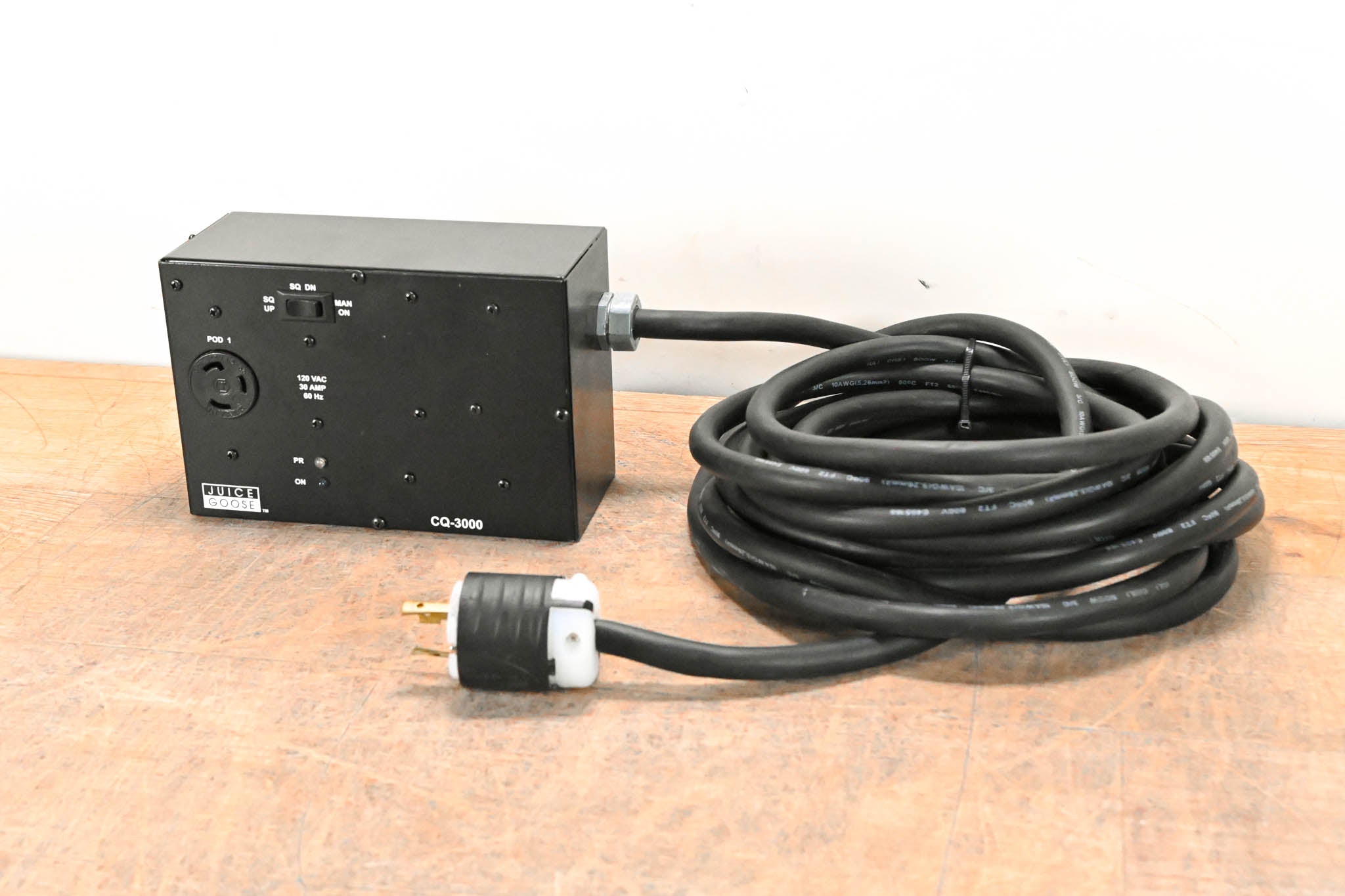 Juice Goose CQ-3000 30 Amp Power Distribution System
