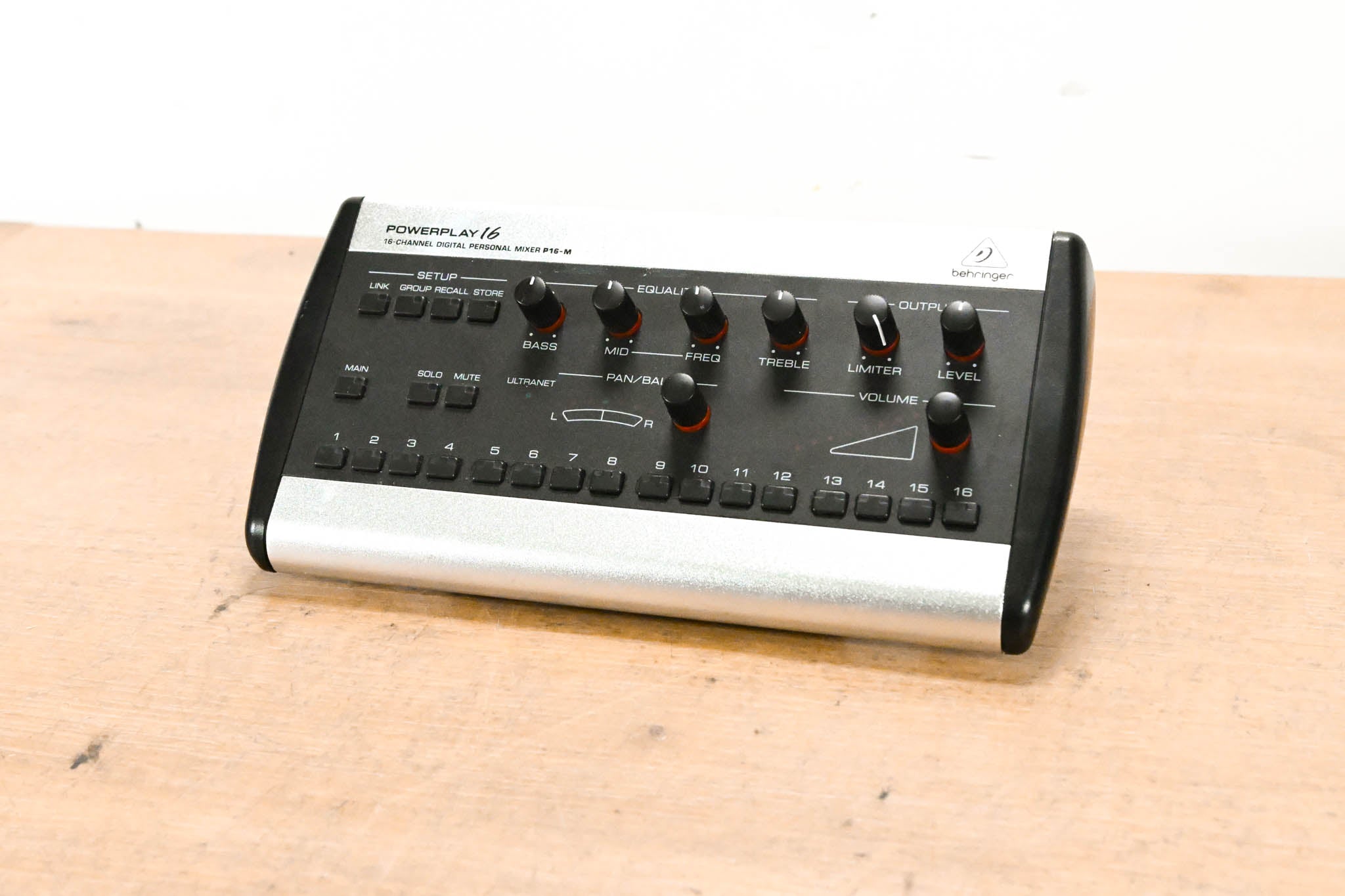 Behringer Powerplay P16-M 16-Channel Digital Personal Mixer