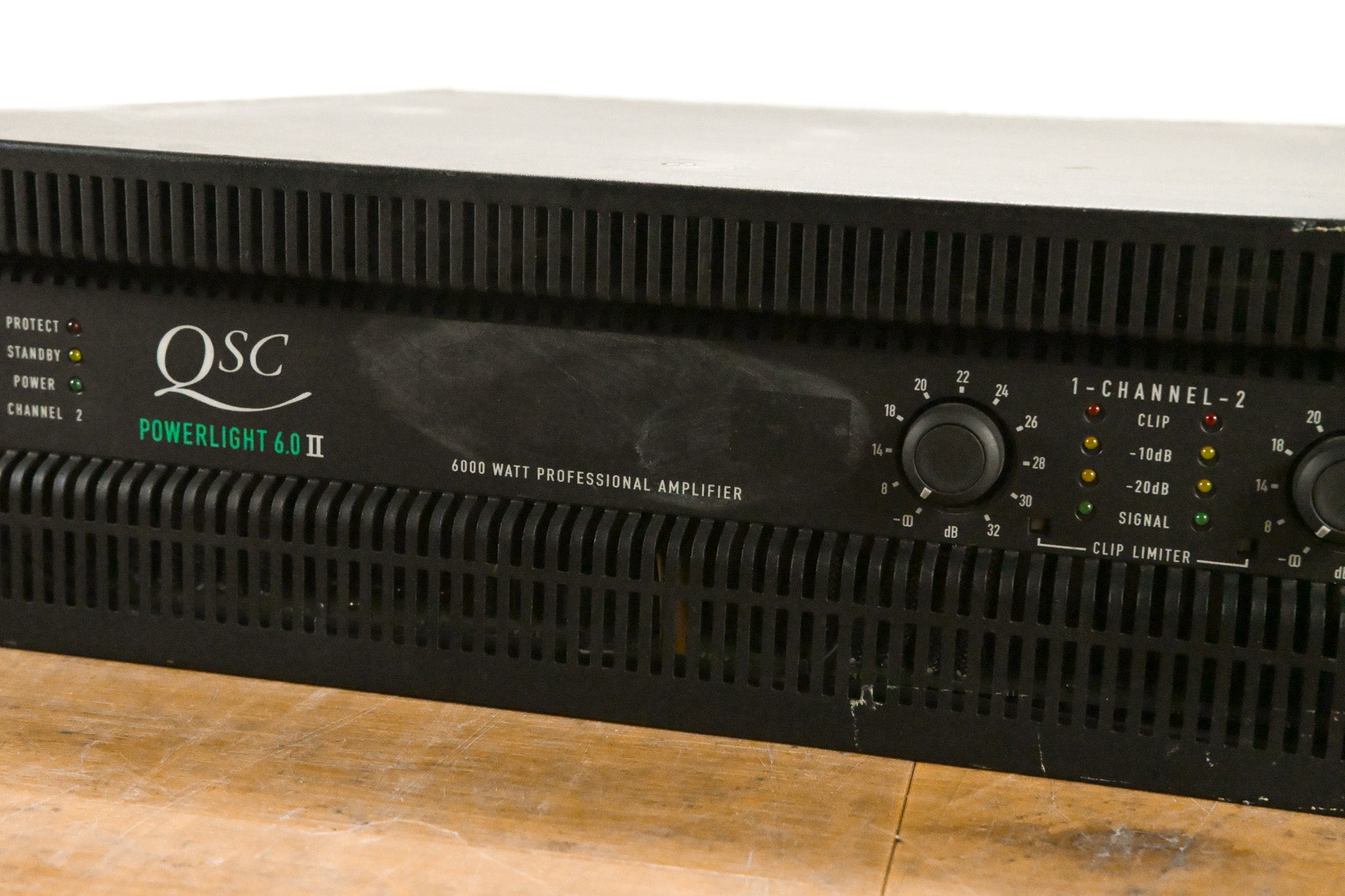 QSC PowerLight 6.0 II 2-channel Power Amplifier