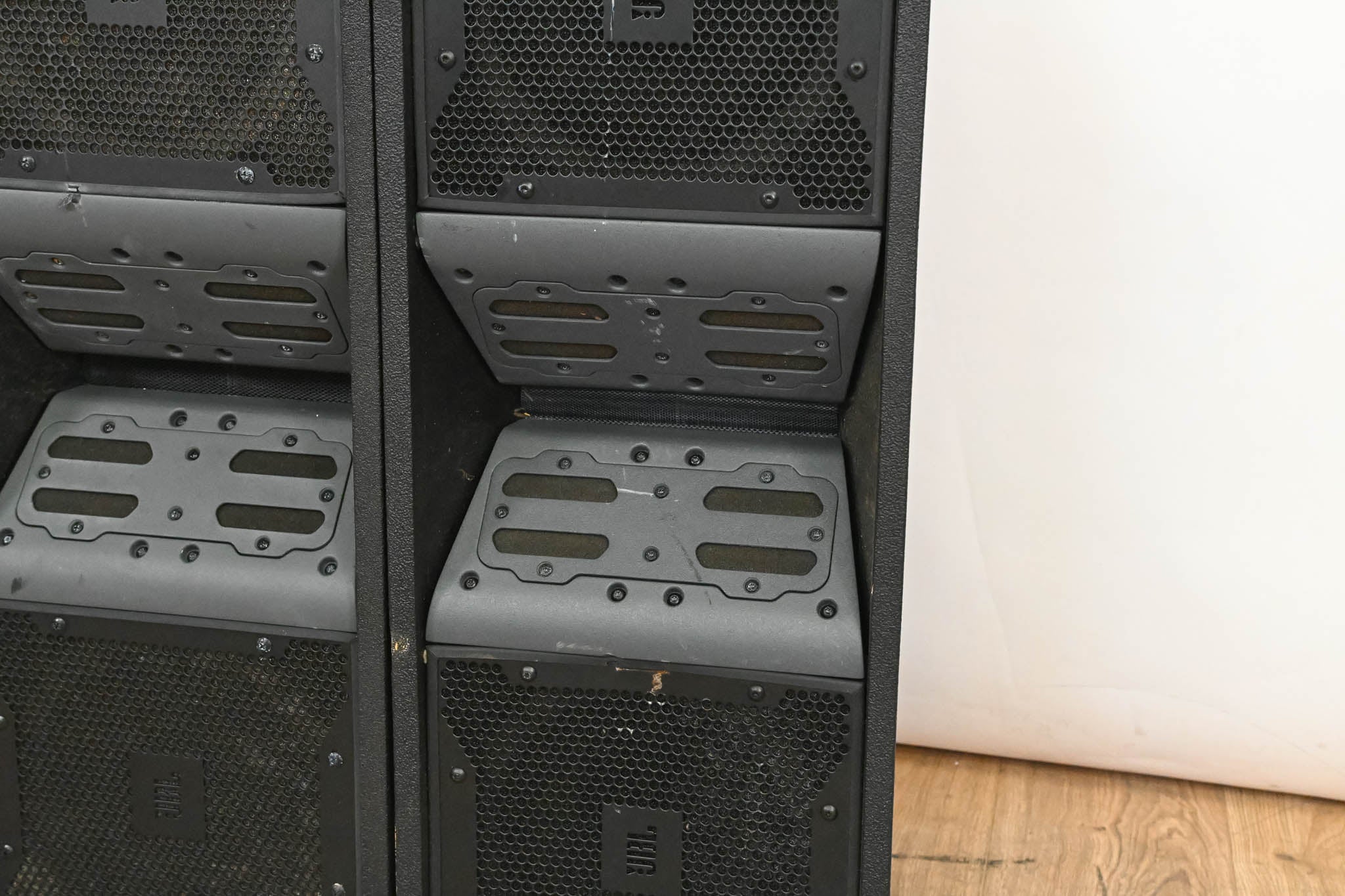 JBL VT4887 Compact Bi-Amplified 3-Way Line Array Element (PAIR)