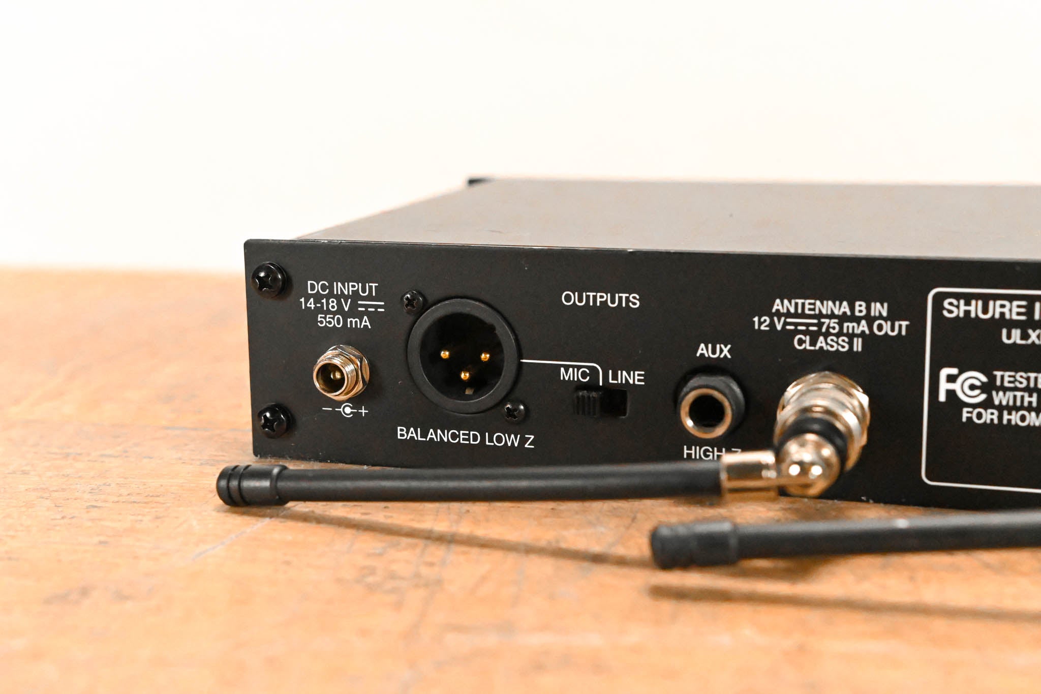 Shure ULXP4 Wireless Receiver - G3 Band: 470-506 MHz (NO POWER SUPPLY)