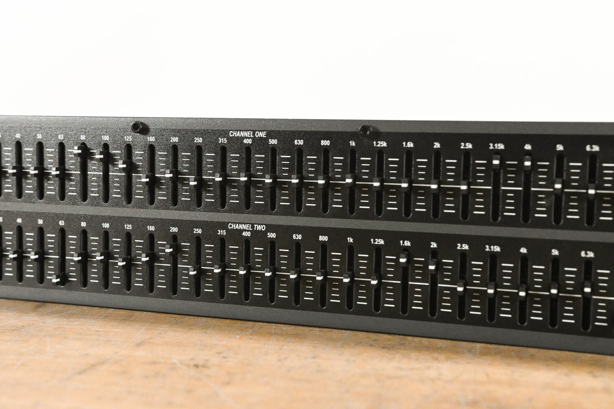 dbx 231 Dual-Channel 31-Band Graphic Equalizer