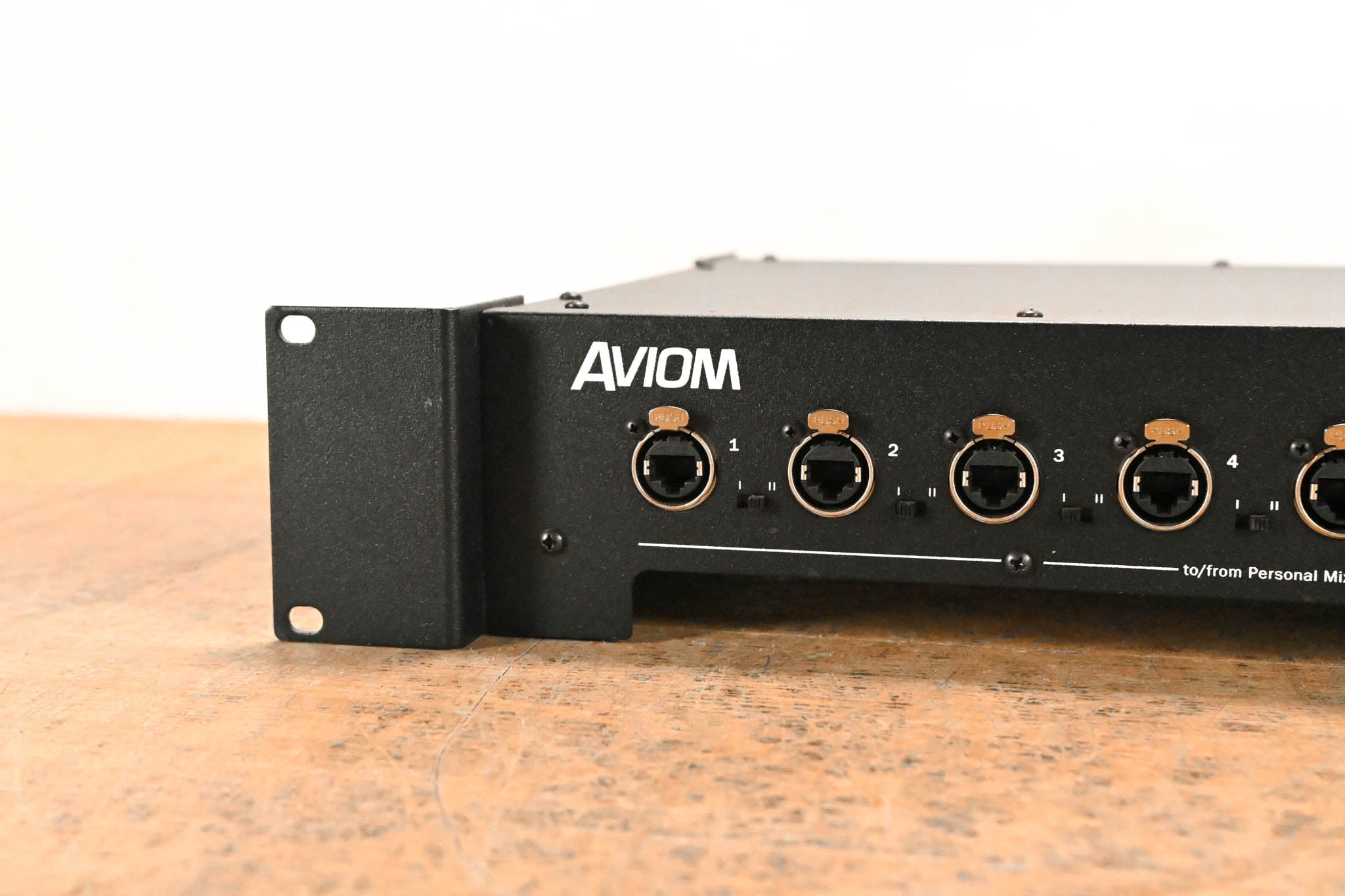 Aviom D800 A-Net Distributor