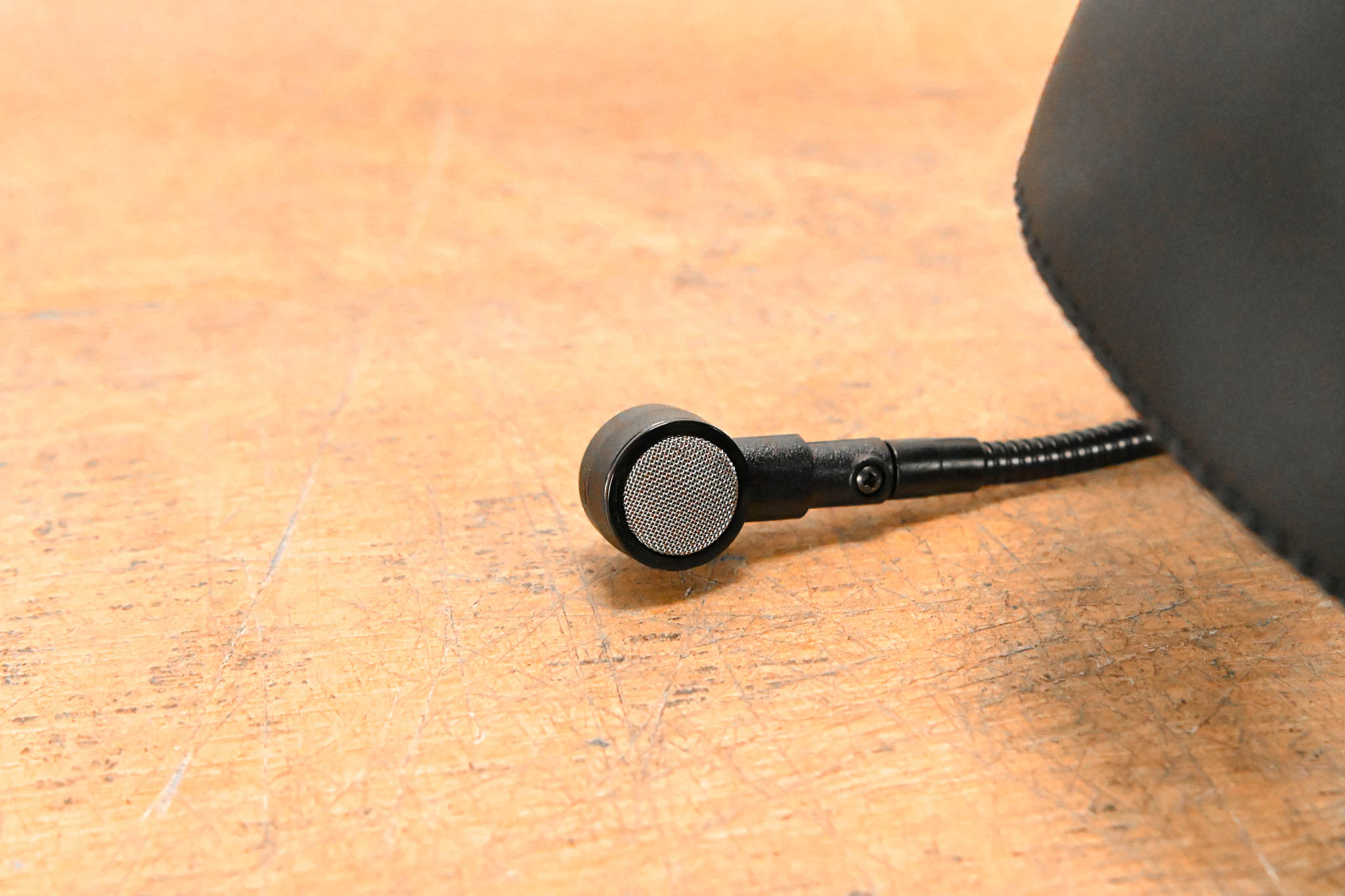 RTS HR-1 Single-Sided Headset with Flexible Dynamic Boom Mic