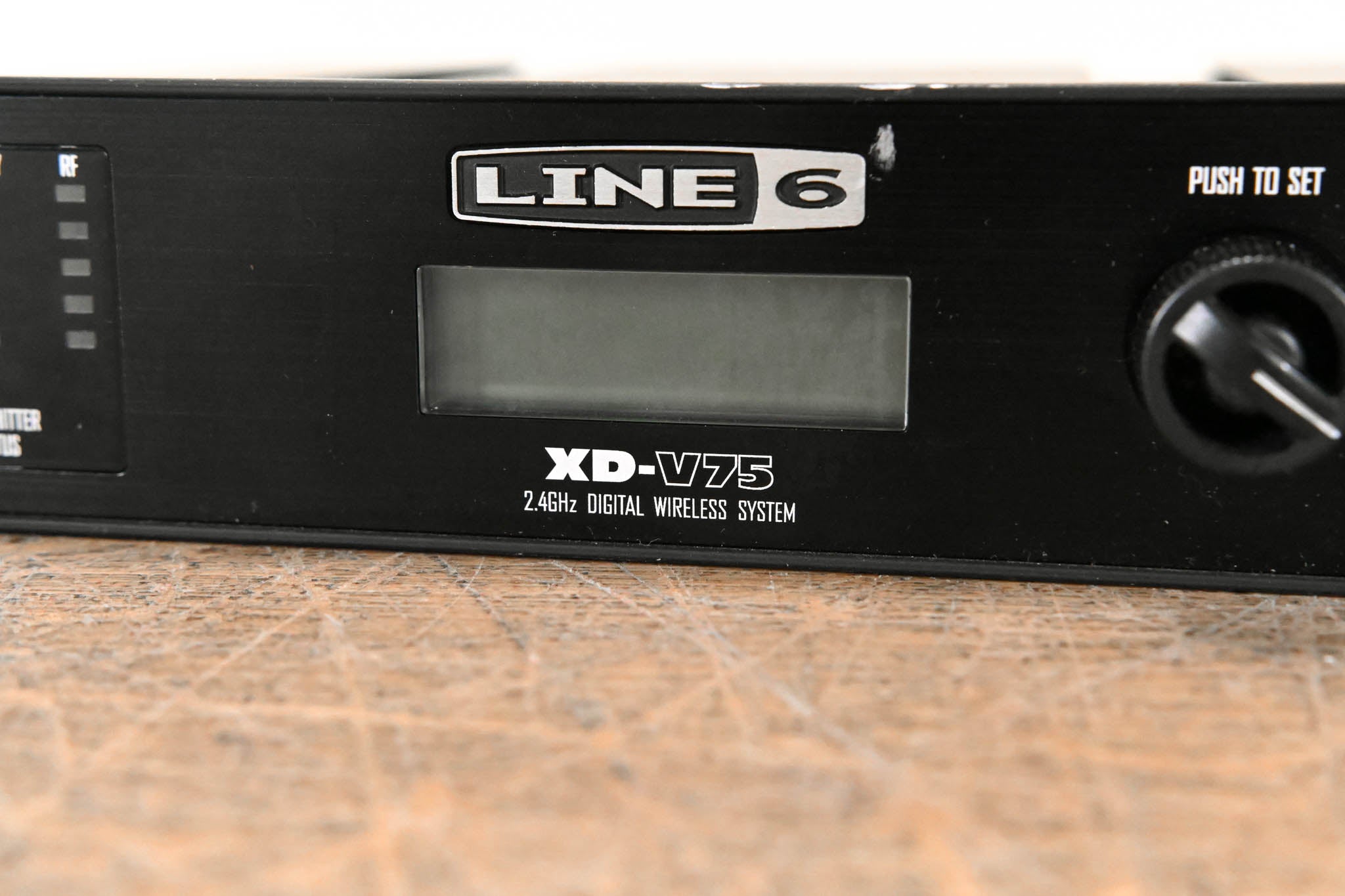 Line 6 XD-V75 2.4GHz Digital Wireless Handheld Microphone System