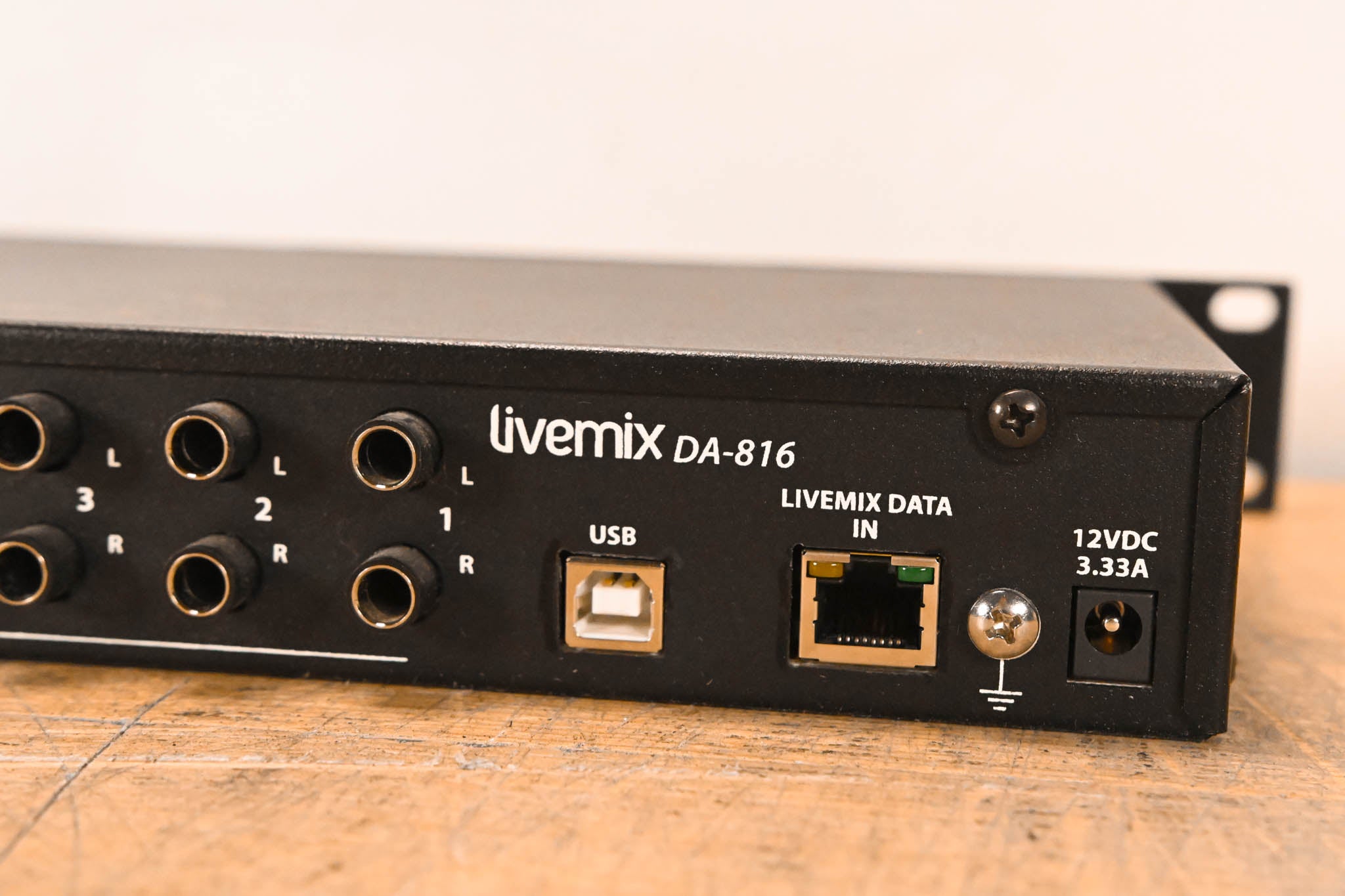 Digital Audio Labs Livemix DA-816 Analog Output Unit (NO POWER SUPPLY)
