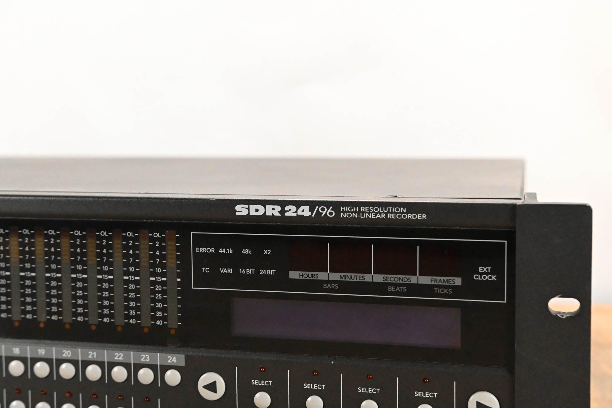 Mackie SDR24/96 24-Track/24-Bit Digital Audio Recorder