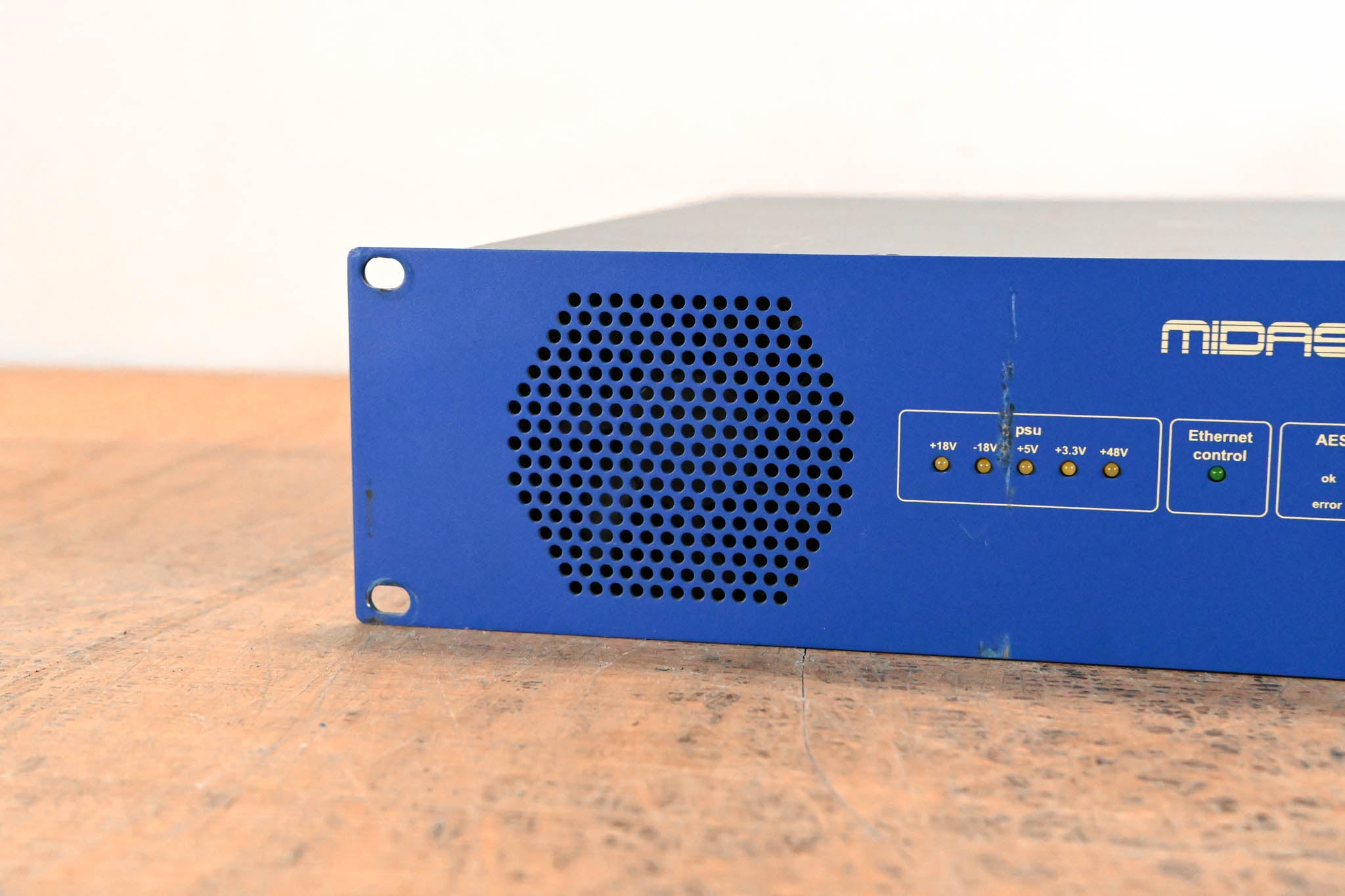Midas DL152 PRO Series 24-Output Stage Box