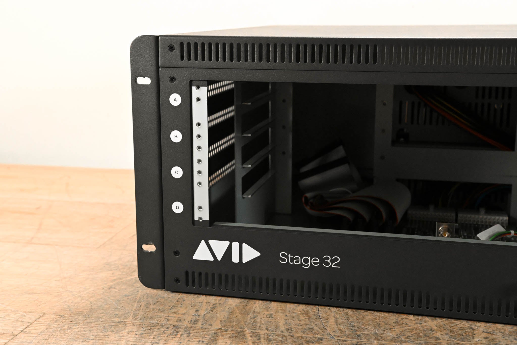 AVID VENUE Stage 32 I/O Rack (Empty)