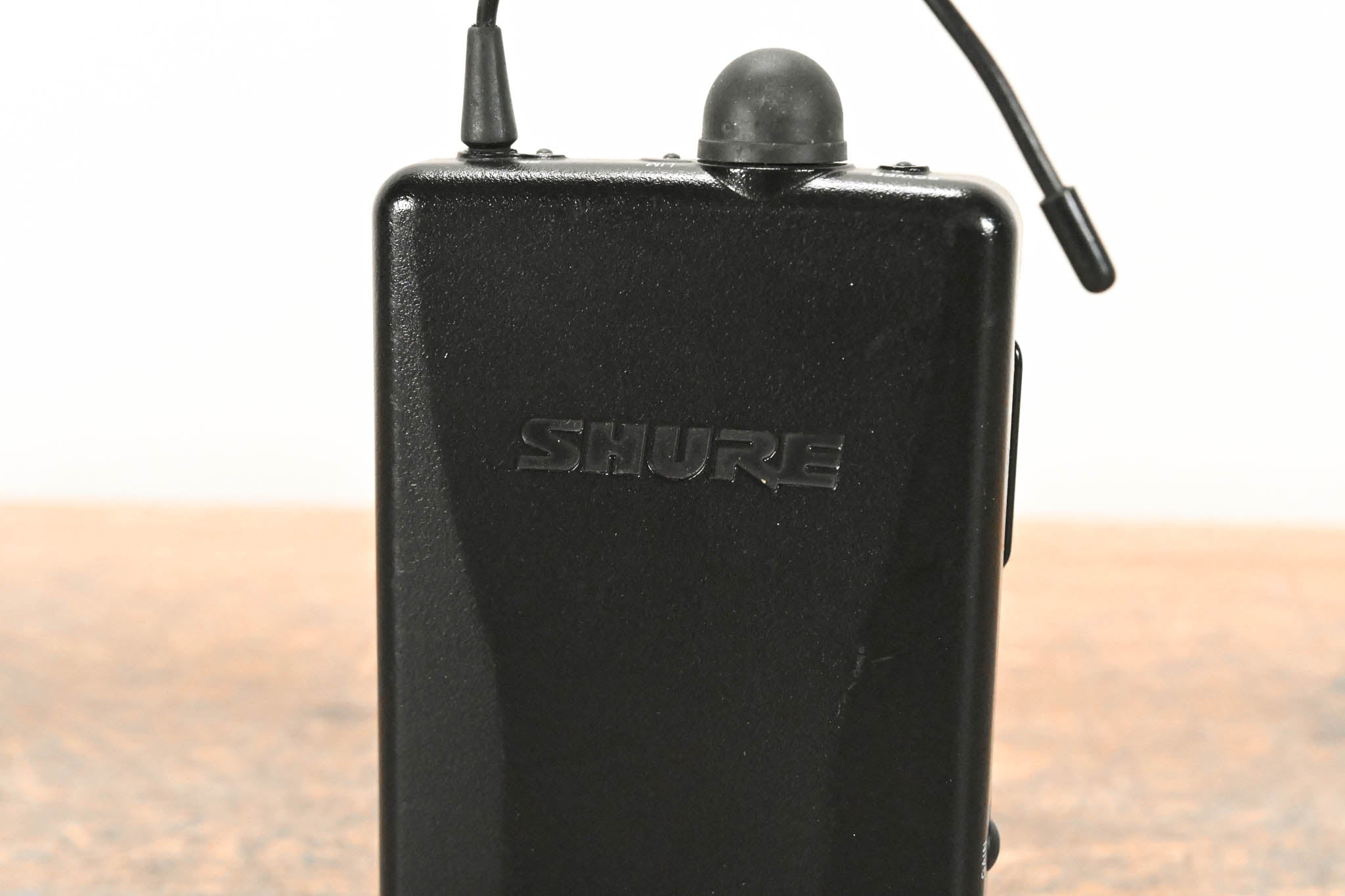 Shure PSM200 In-Ear Personal Monitoring System - H2 Band: 518-554 MHz