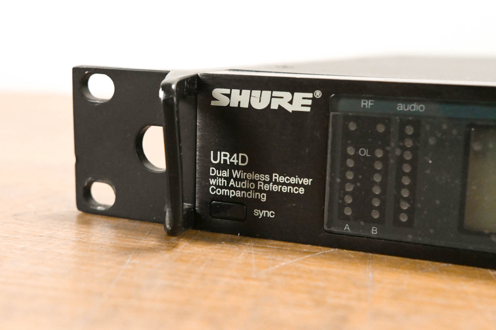 Shure UR4D Wireless Receiver w/ two UR2/SM58 Handheld Mics - L3 Band