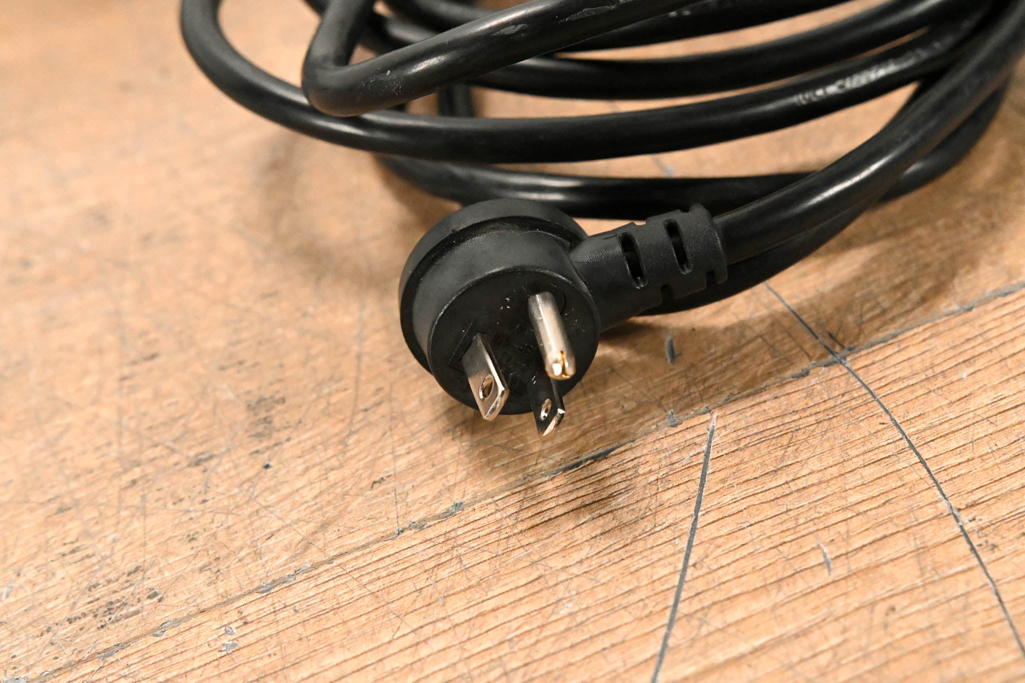 CyberPower OR700LCDRM1U Smart App LCD 700VA/400W 6-Outlet Rackmount UPS