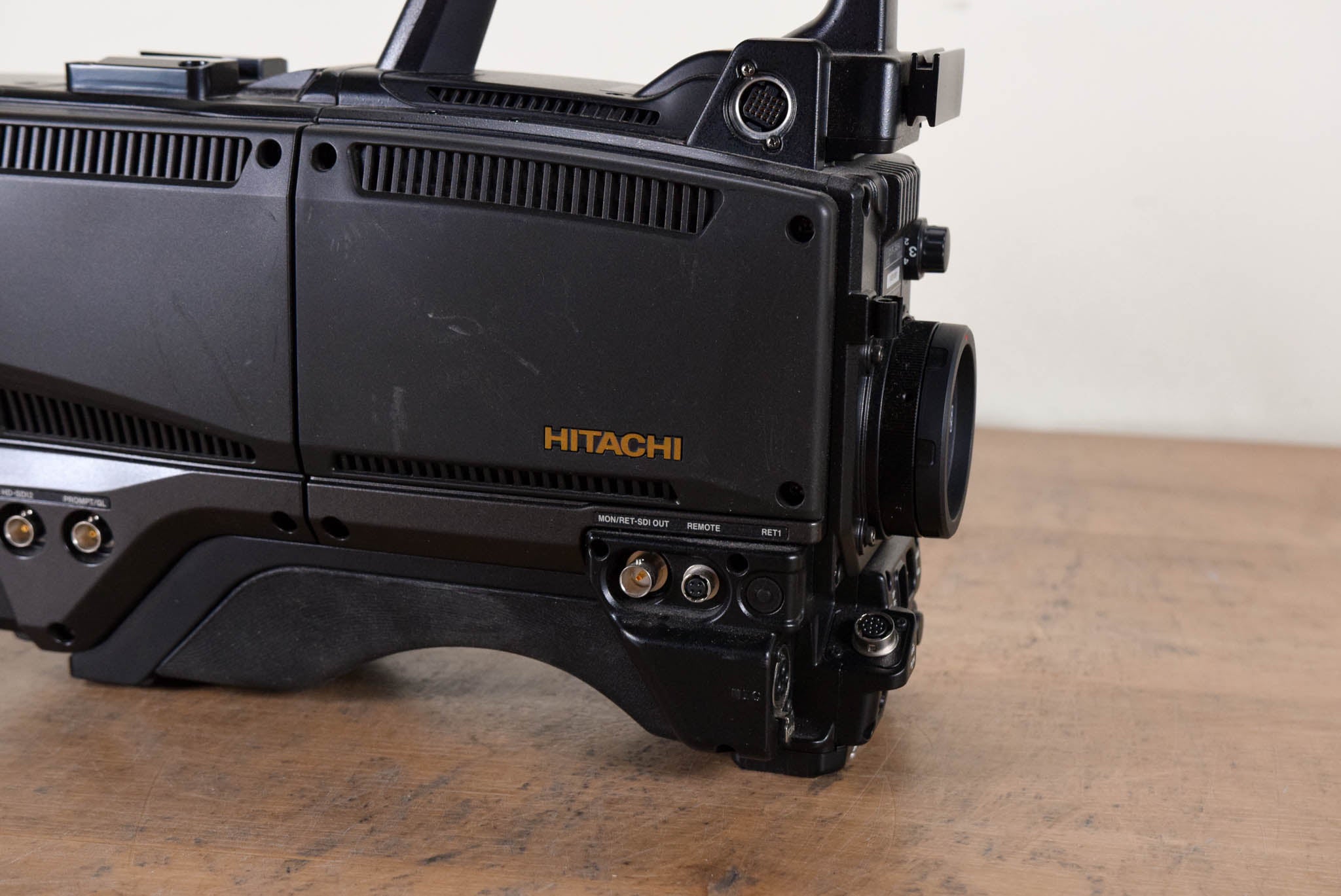 Hitachi Z-HD5000 HDTV Camera w/ CA-HF1000 Camera Adaptor