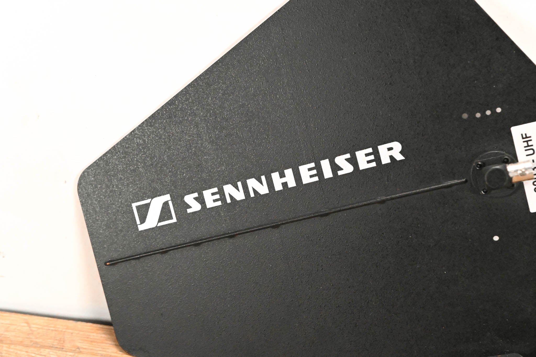 Sennheiser A 2003-UHF Passive Directional Antenna