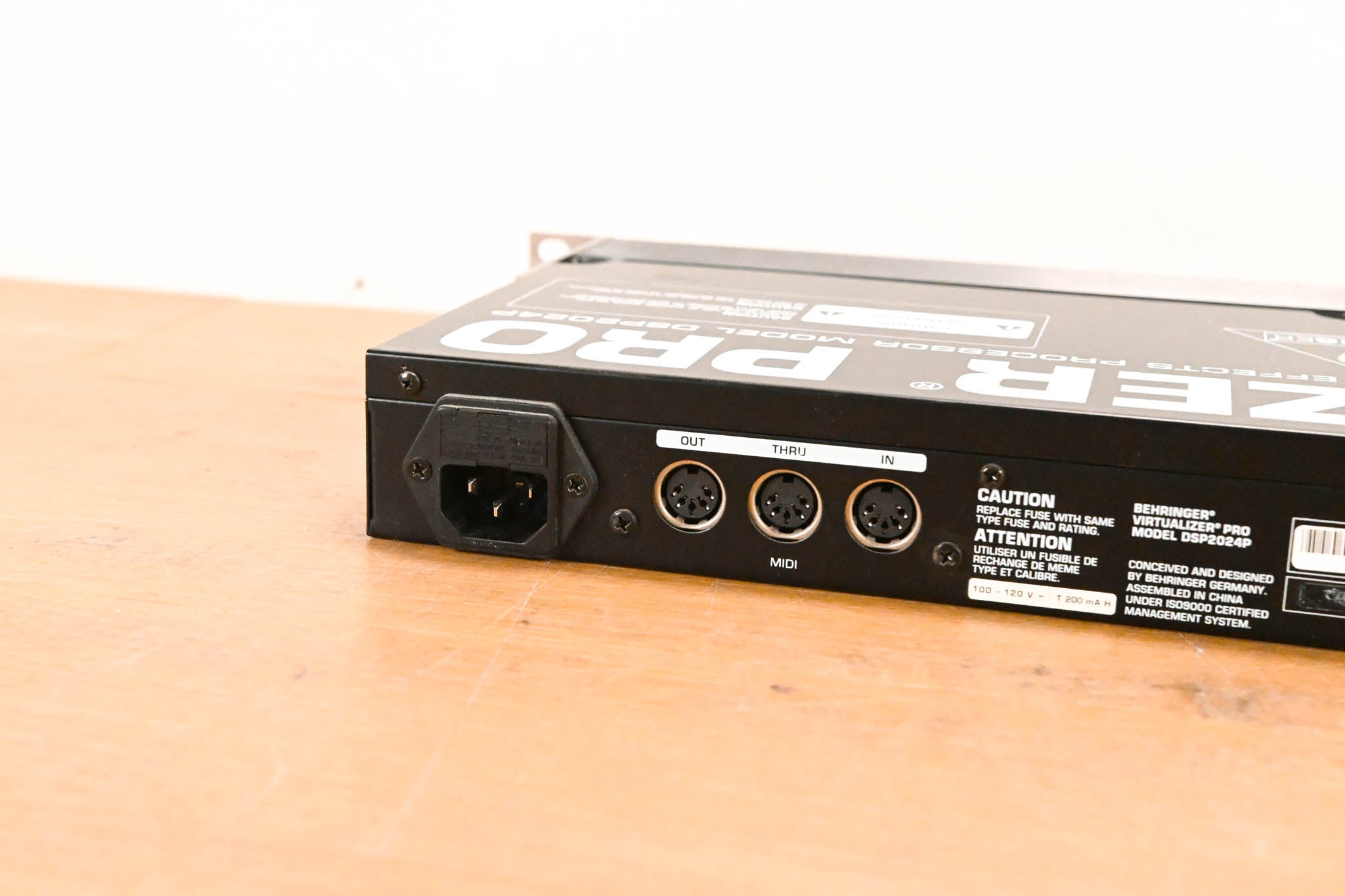 Behringer Virtualizer Pro DSP2024P 24-Bit Multi-Effects Processor