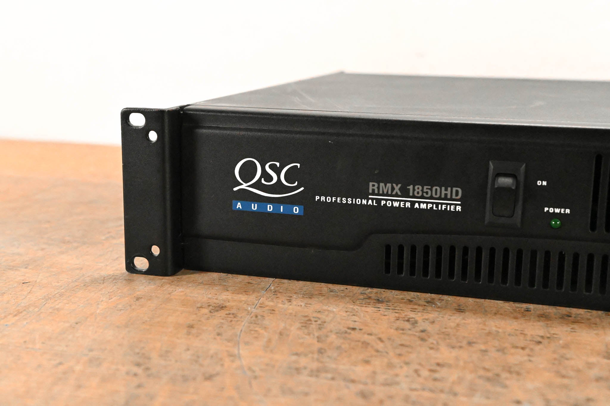 QSC RMX1850HD 2-Channel Power Amplifier