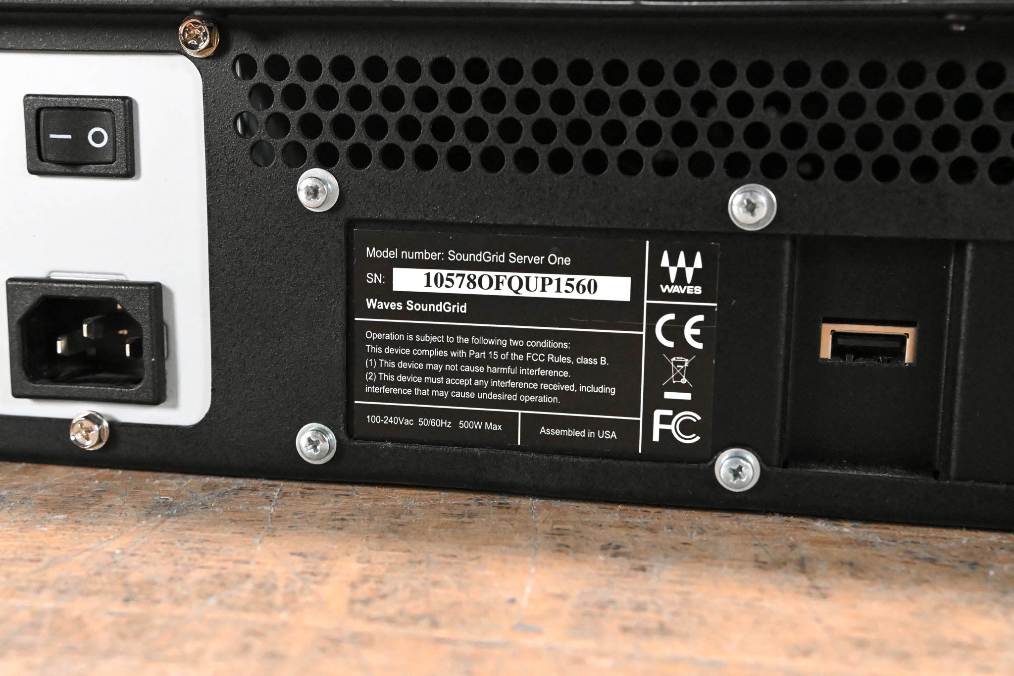 Waves SoundGrid Server One