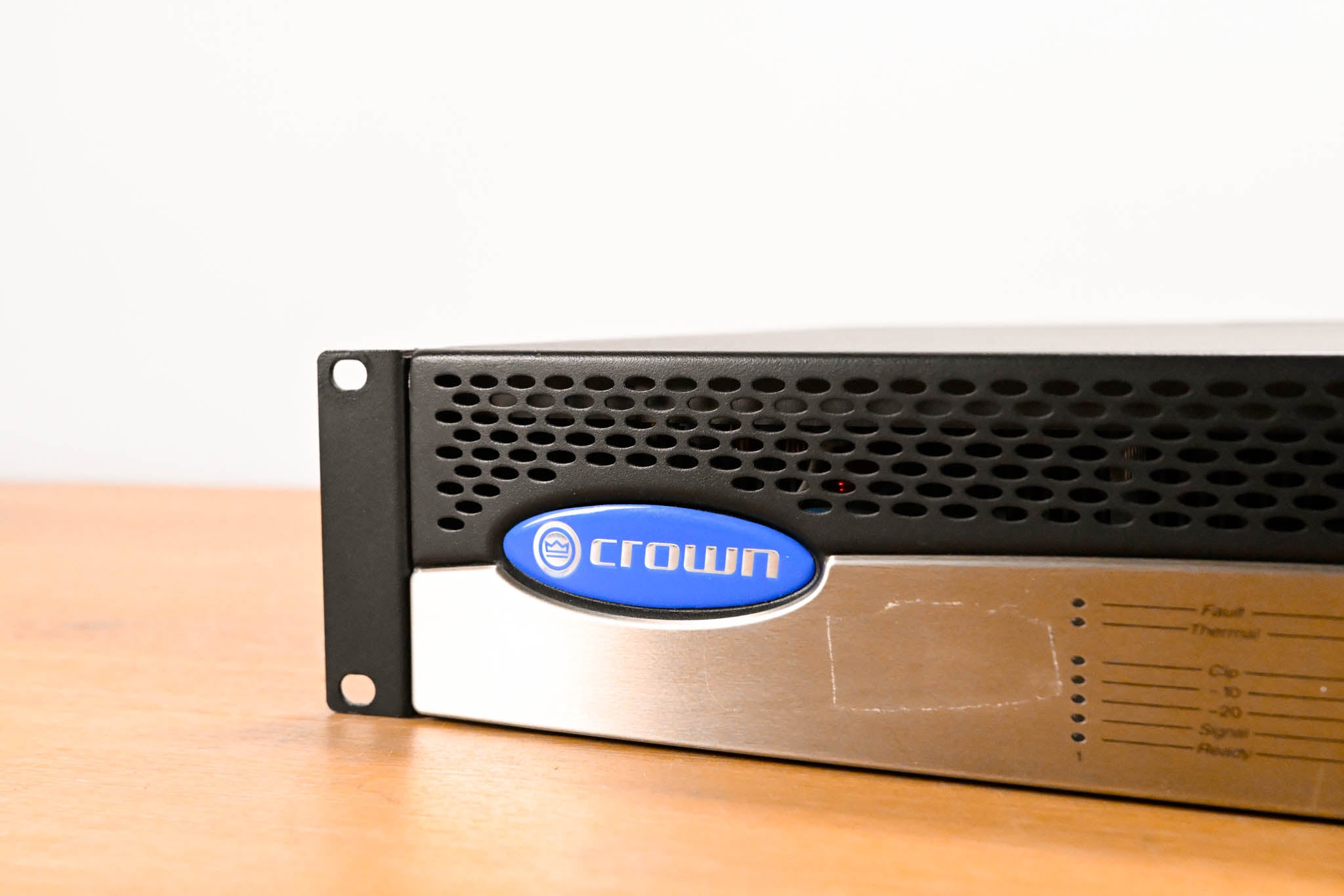 Crown CTs 1200 Two-Channel 600W Power Amplifier