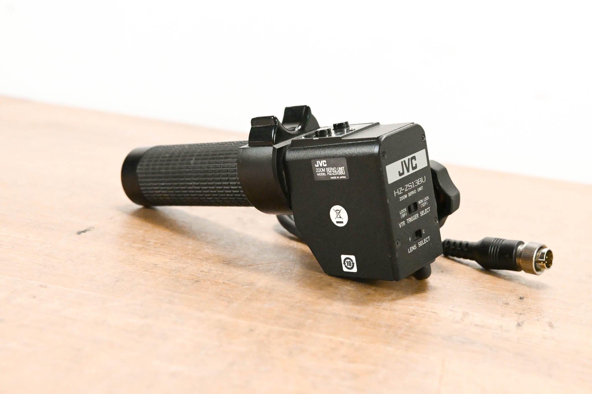 JVC HZ-ZS13BU Zoom Servo Lens Control