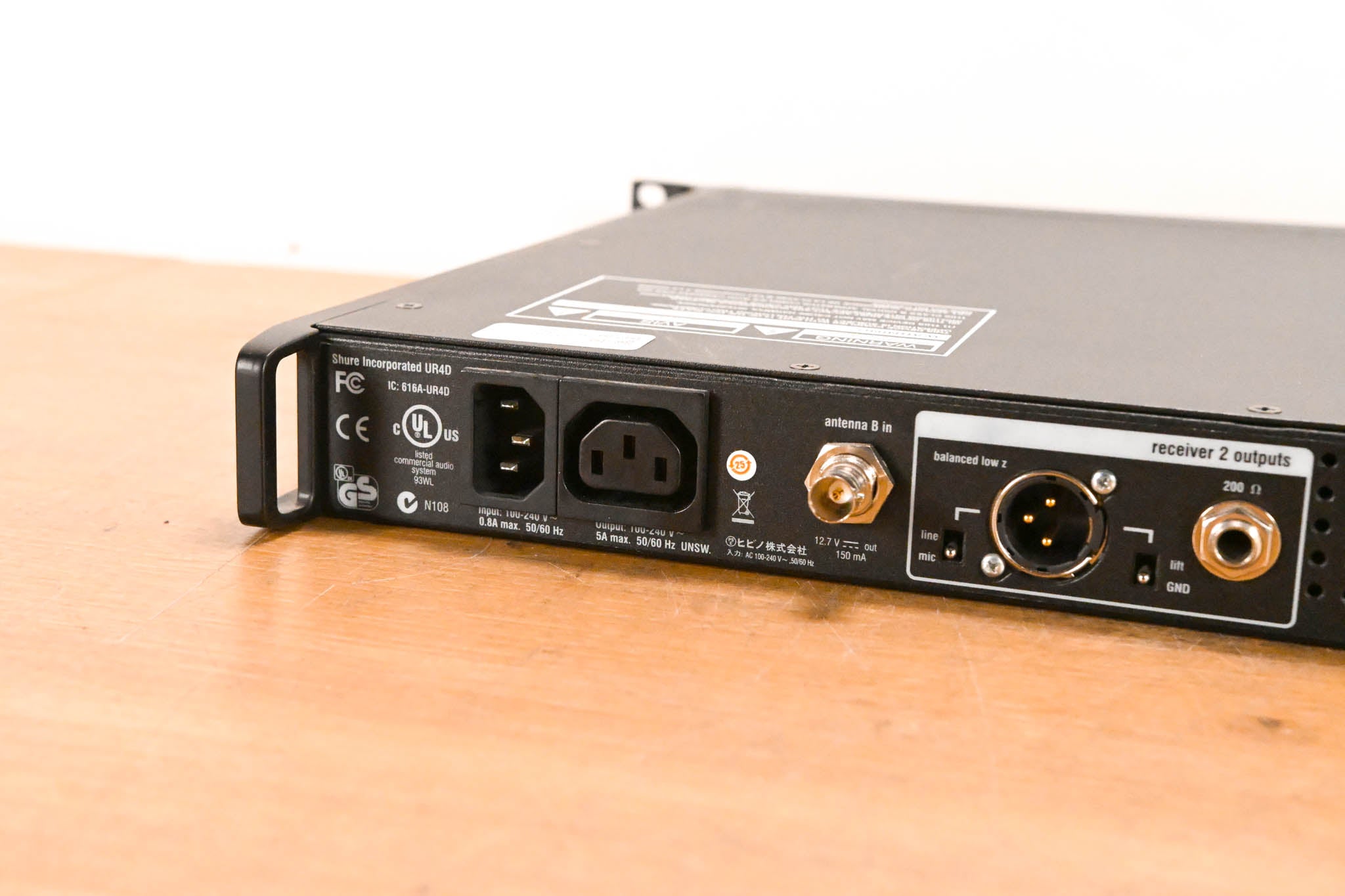 Shure UR4D Wireless Receiver w/ UR2/SM58 Handheld Transmitter - H4 Band