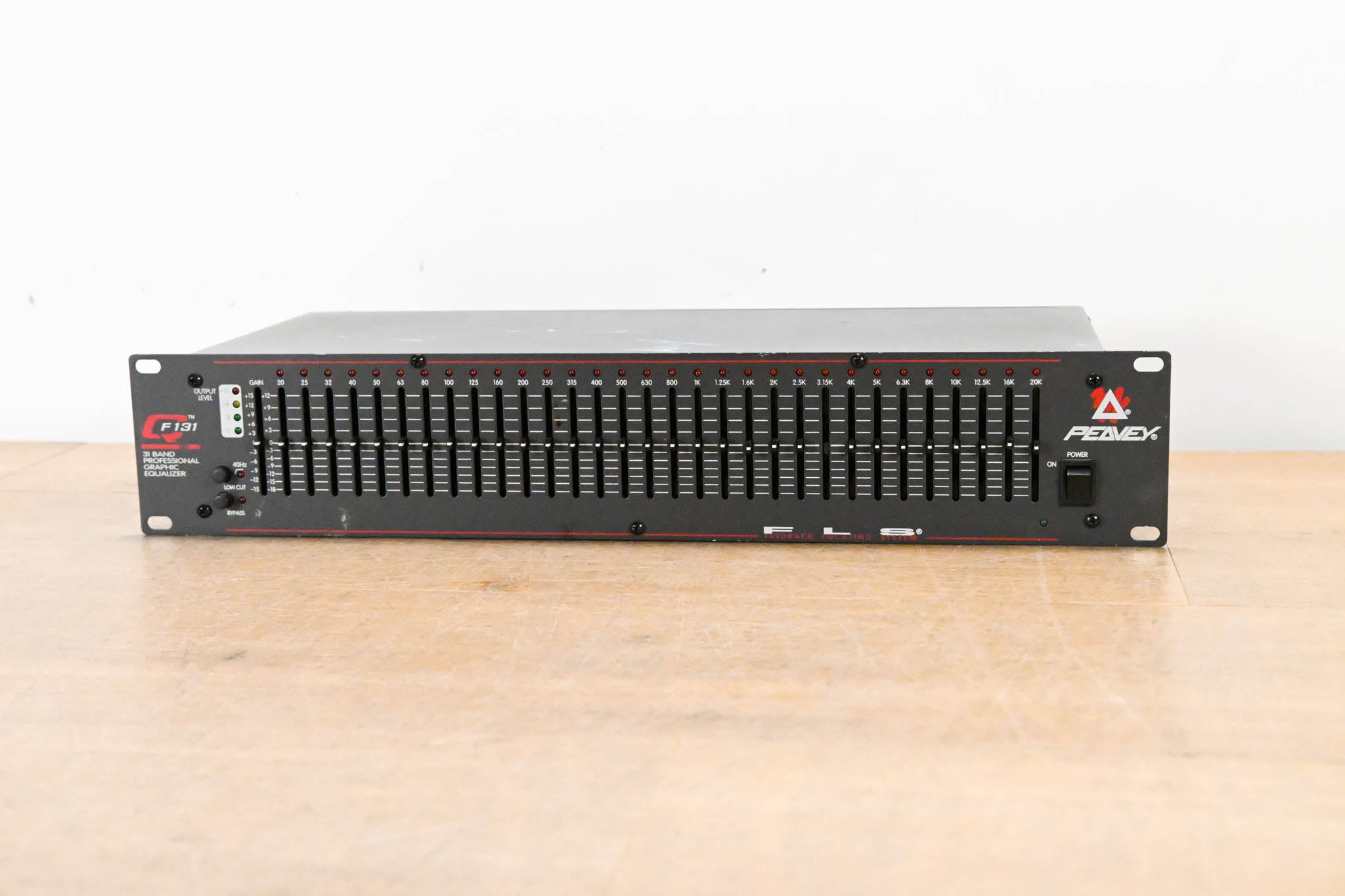 Peavey QF 131 31-Band Graphic Equalizer
