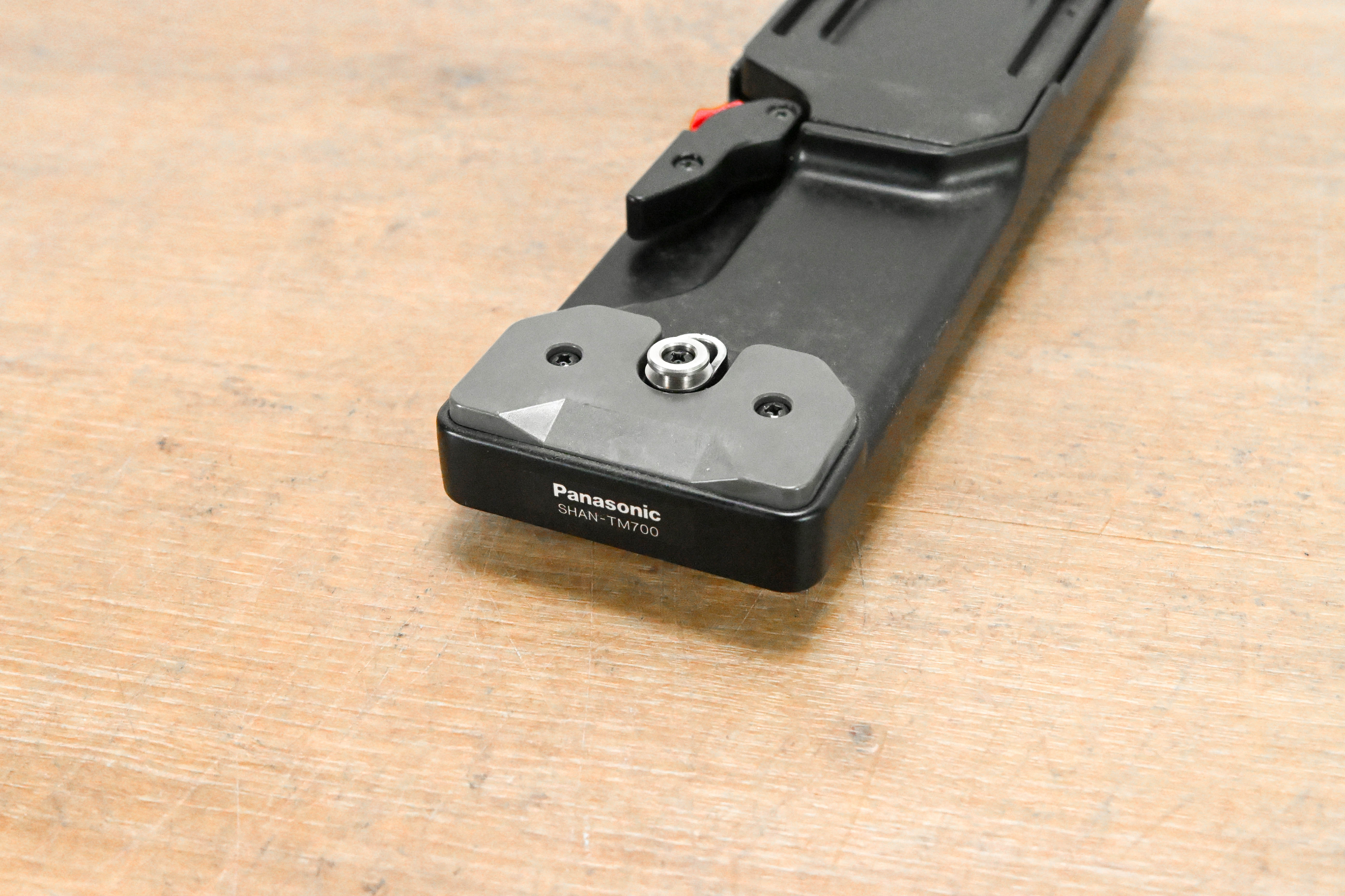 Panasonic SHAN-TM700 Quick Release Tripod Adapter
