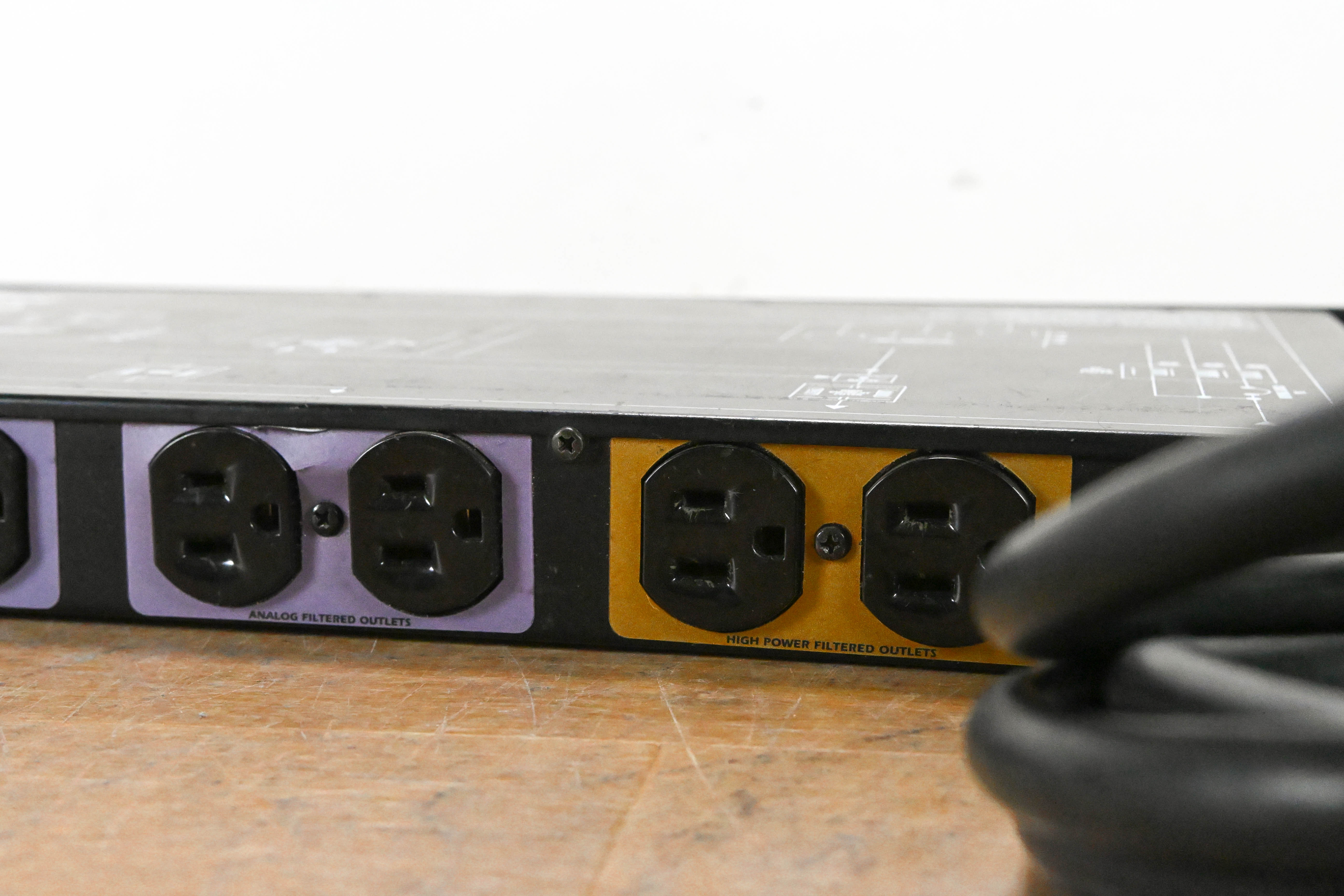 Monster Power PRO 2500 PowerCenter 10-Outlet Power Conditioner