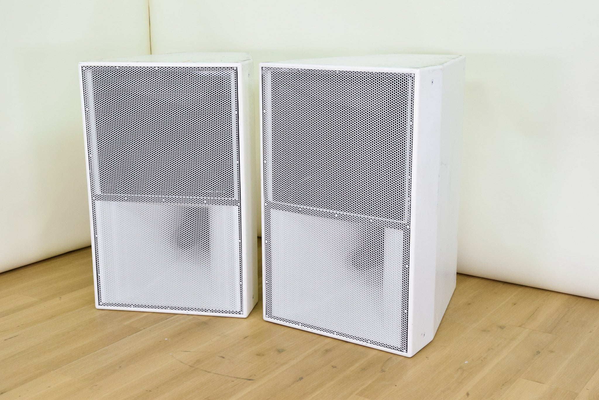 EAW MH660iEx 2-Way, Mid/High Loudspeaker (PAIR)