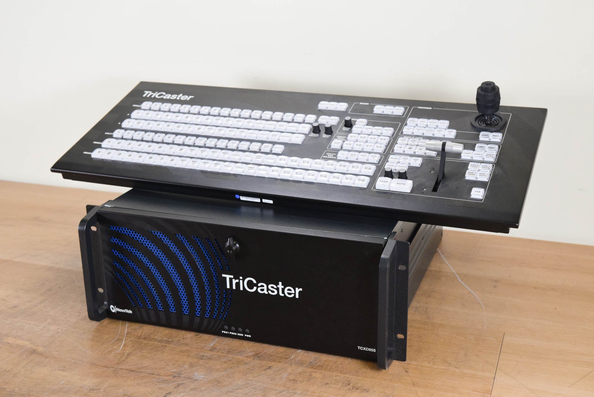 NewTek TriCaster TCXD860 (Upgraded from D855) - with TCXD855 CS