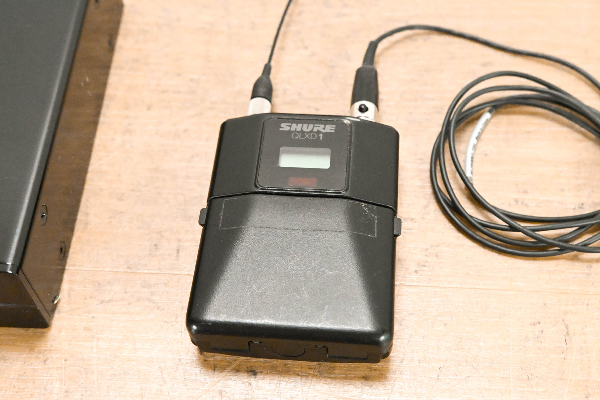 Shure QLXD14 Bodypack Wireless System w/ Lav Mic - G50 Band (NO PSU)