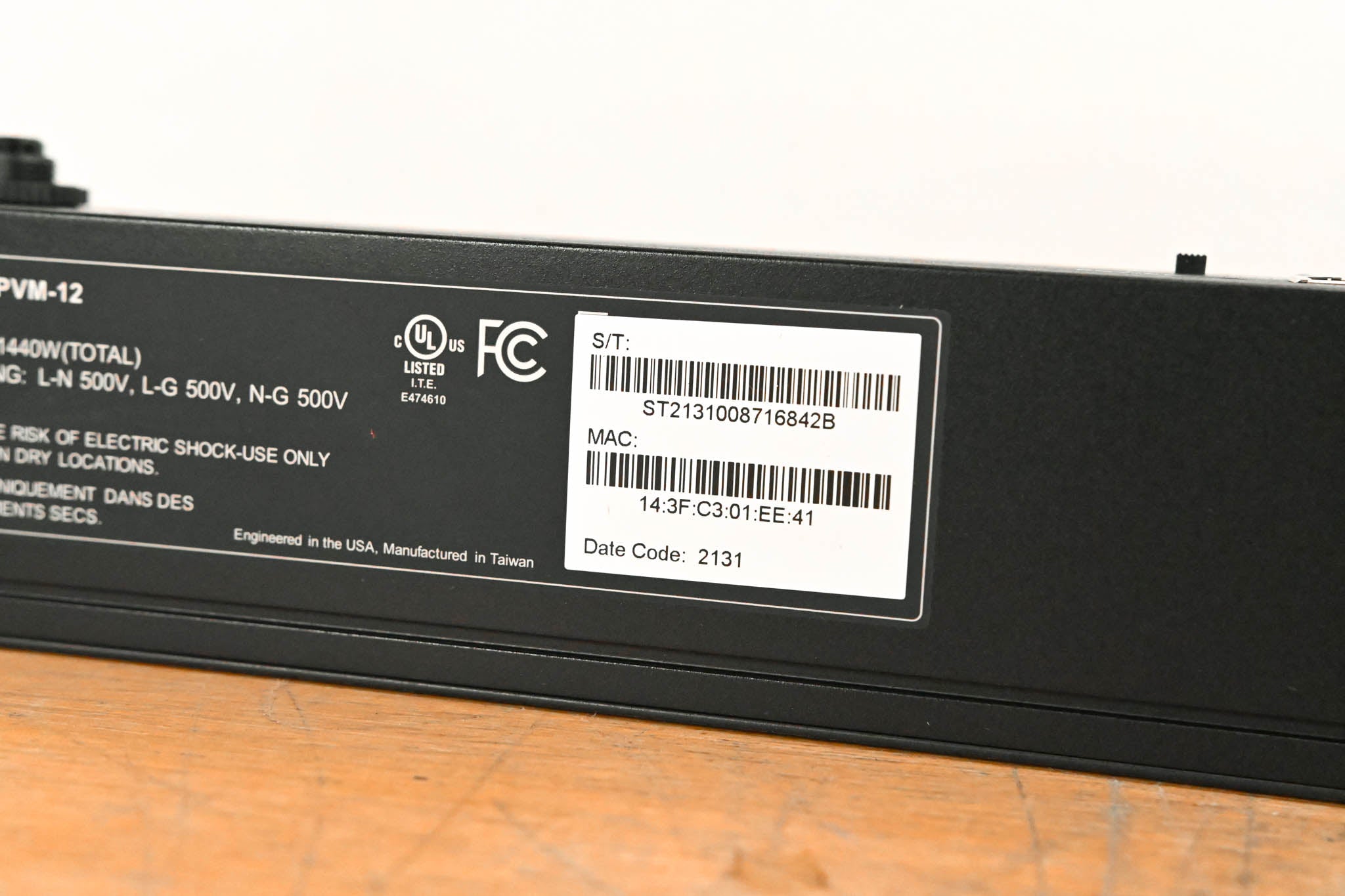 WattBox WB-800VPS-IPVM-12 Vertical IP Power Conditioner